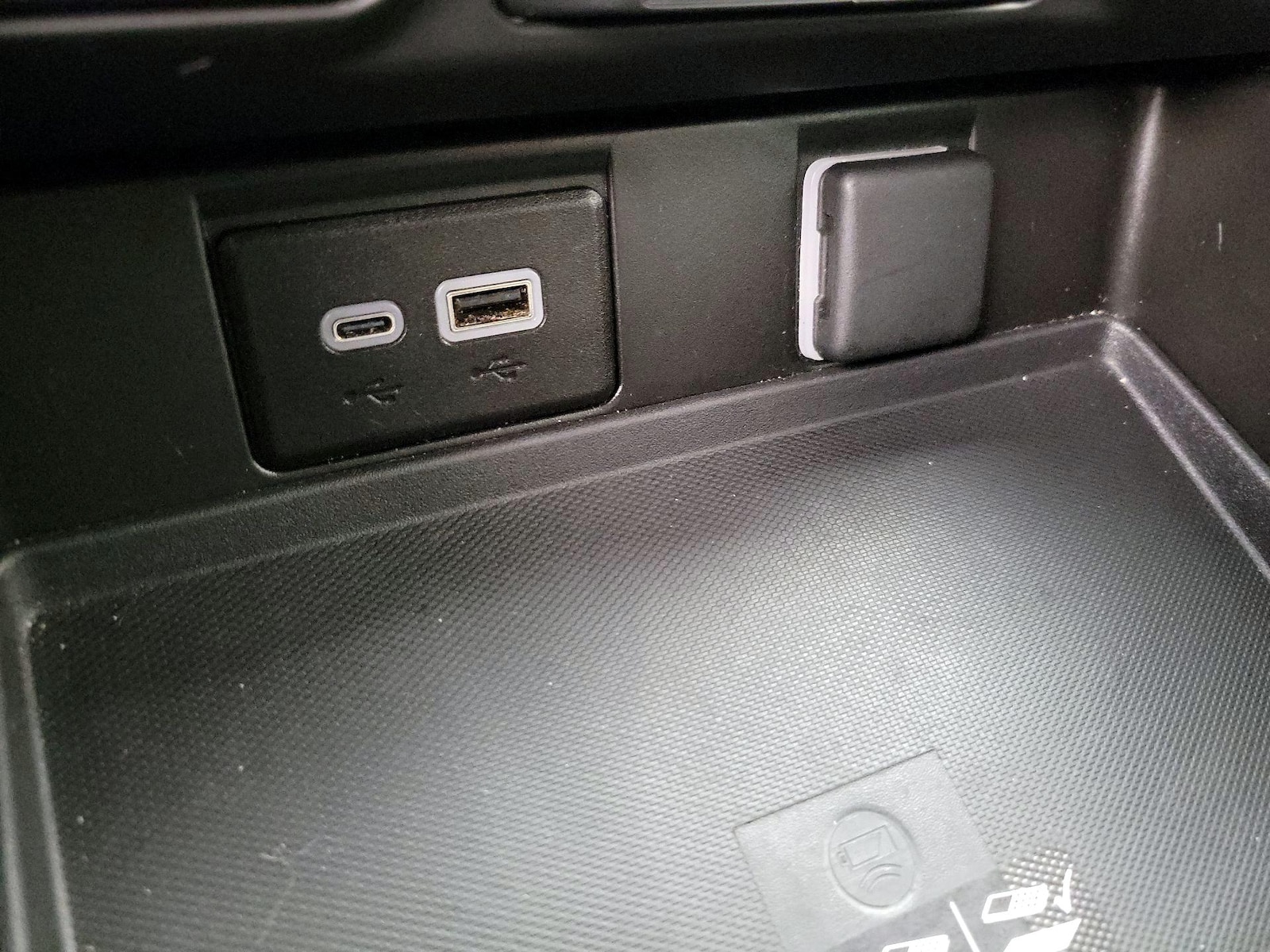 2024 GMC Yukon SLT - Photo 19
