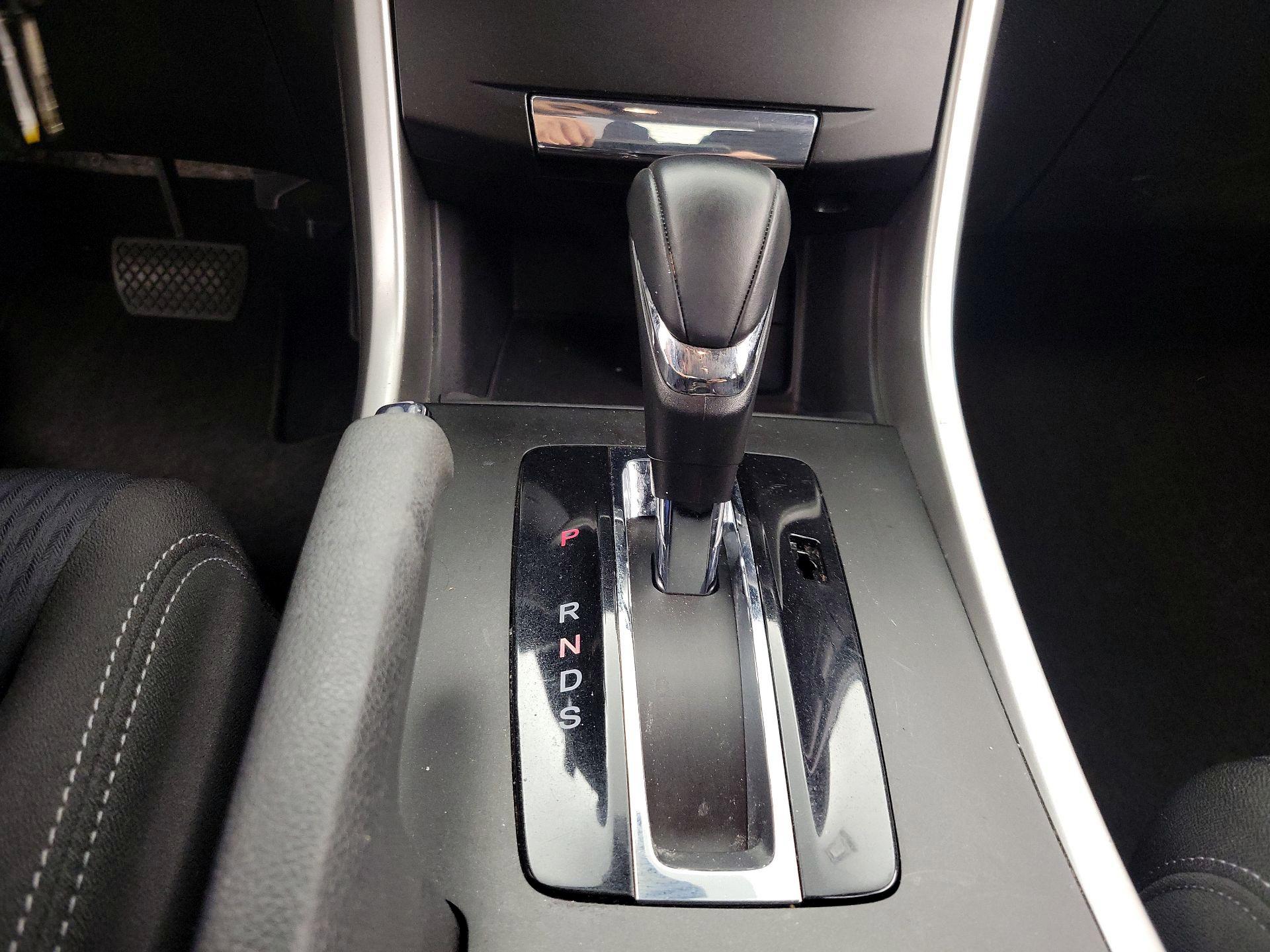 Thumbnail: 2015 Honda Accord - 17