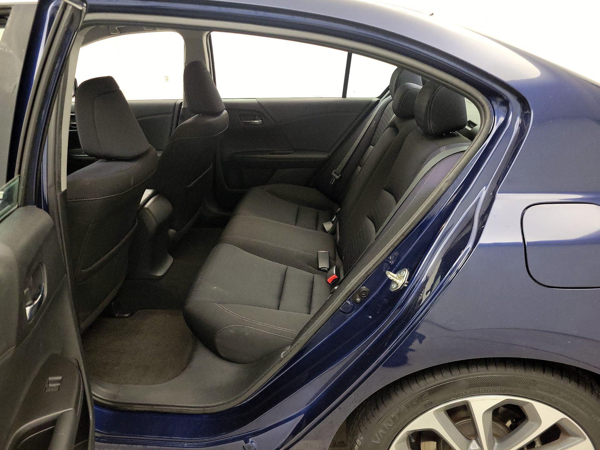 Thumbnail: 2015 Honda Accord - 19