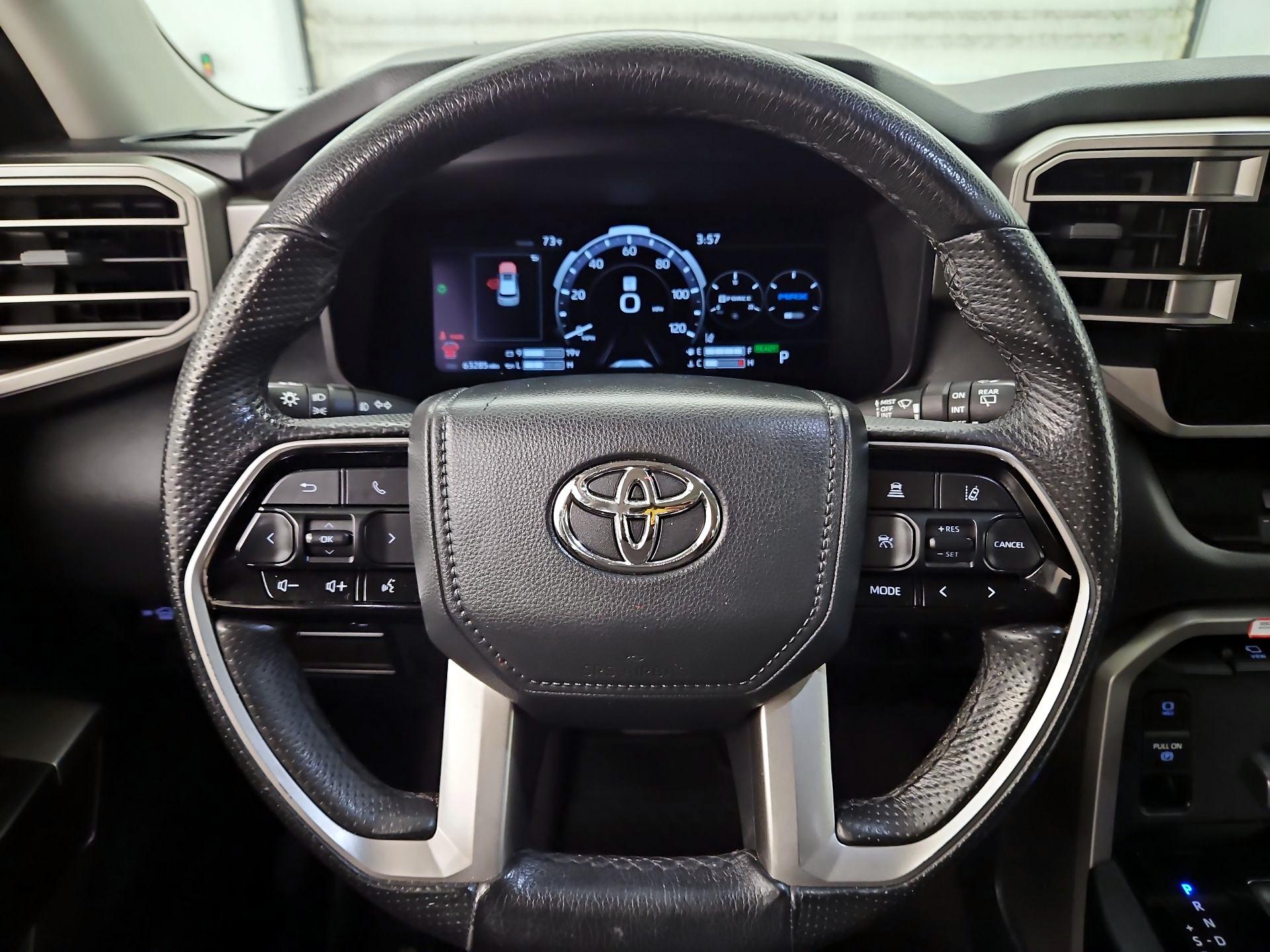 Thumbnail: 2023 Toyota Sequoia - 10