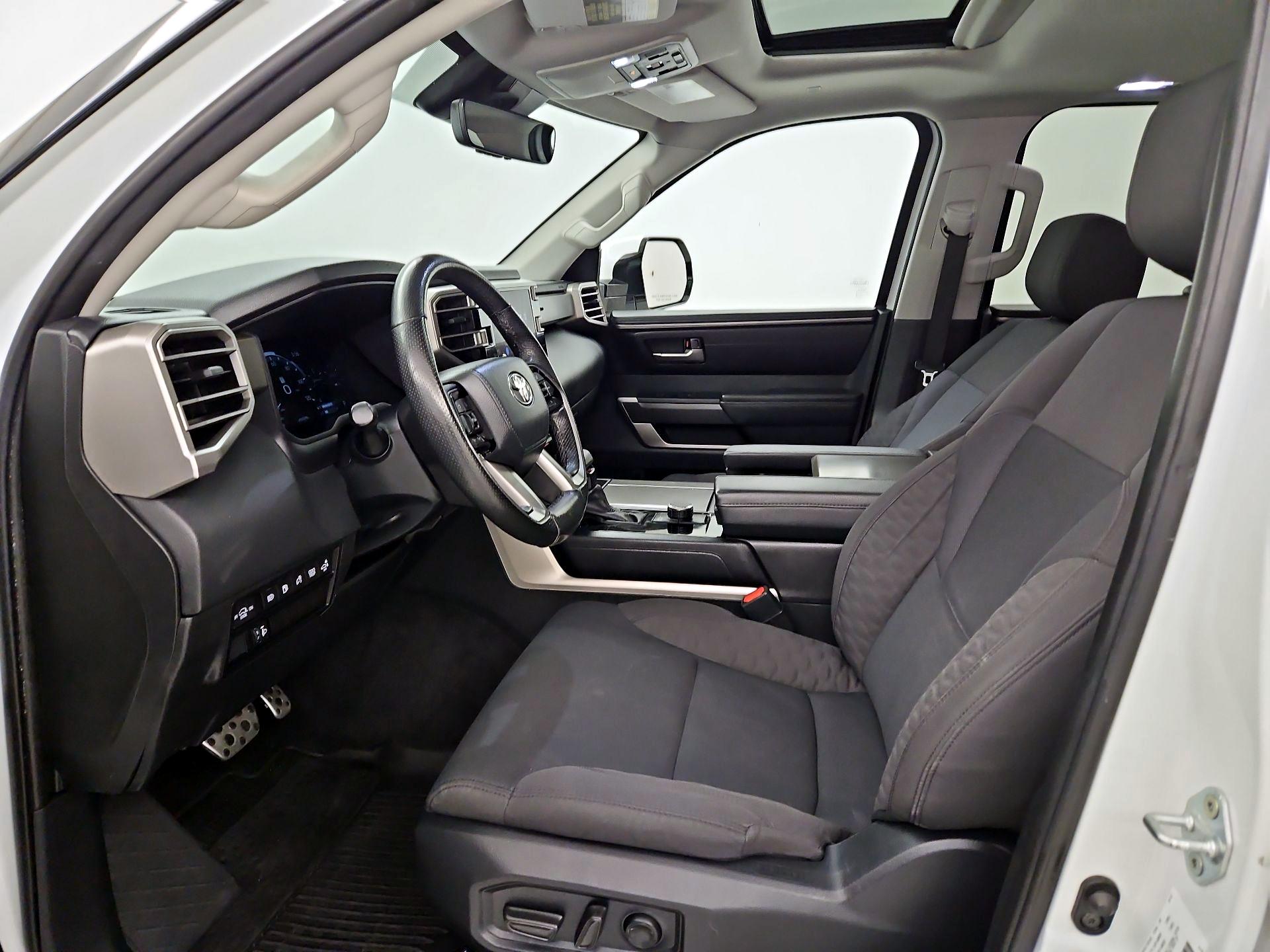 Thumbnail: 2023 Toyota Sequoia - 11