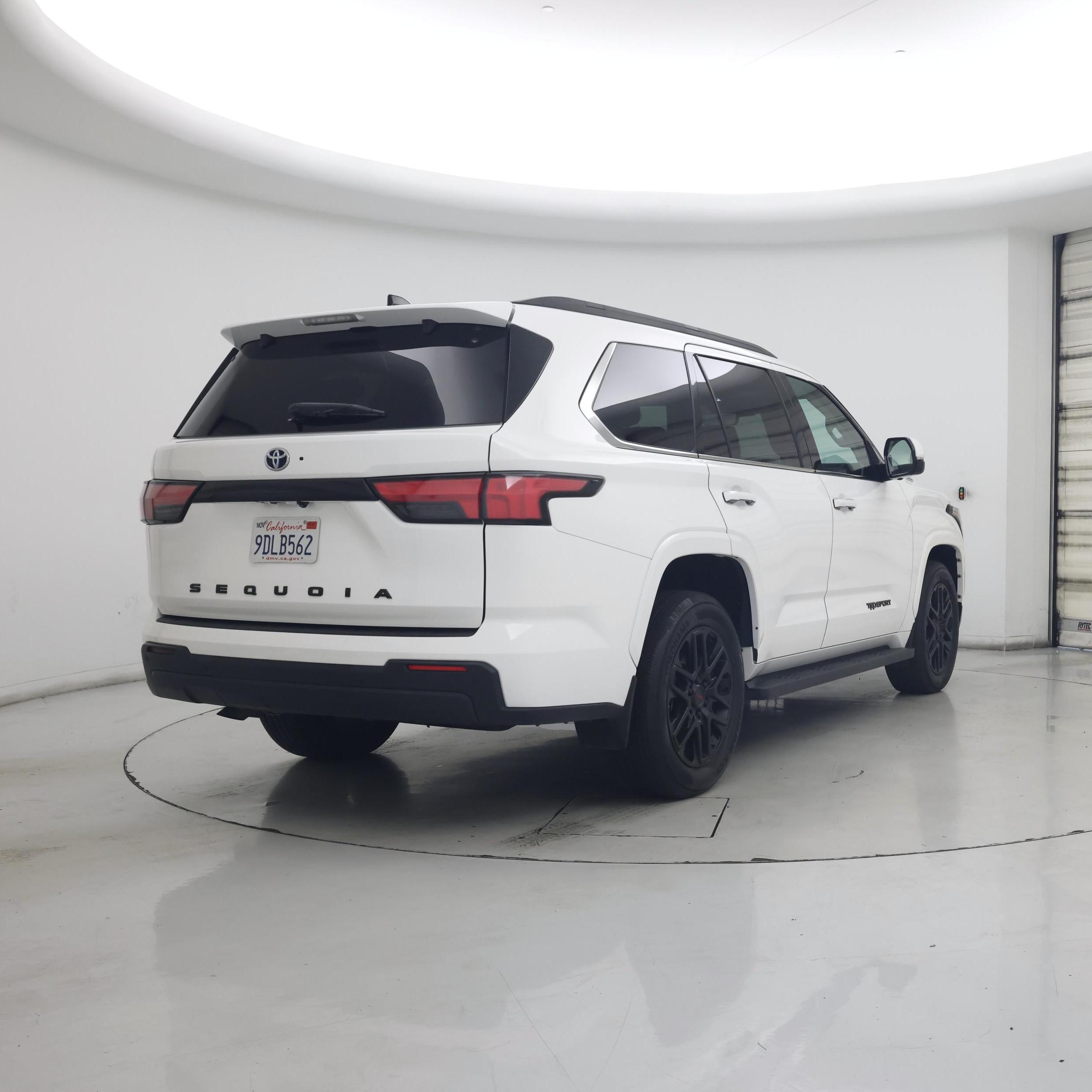 Thumbnail: 2023 Toyota Sequoia - 8