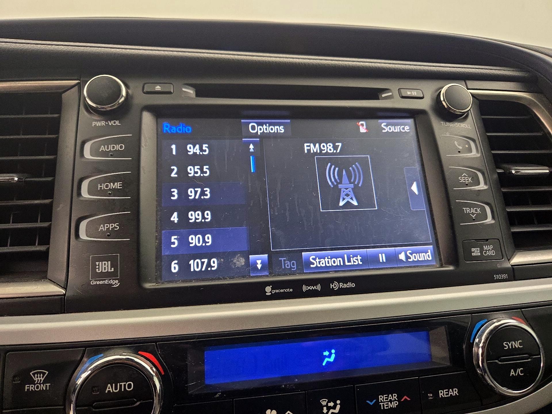 Thumbnail: 2019 Toyota Highlander - 14
