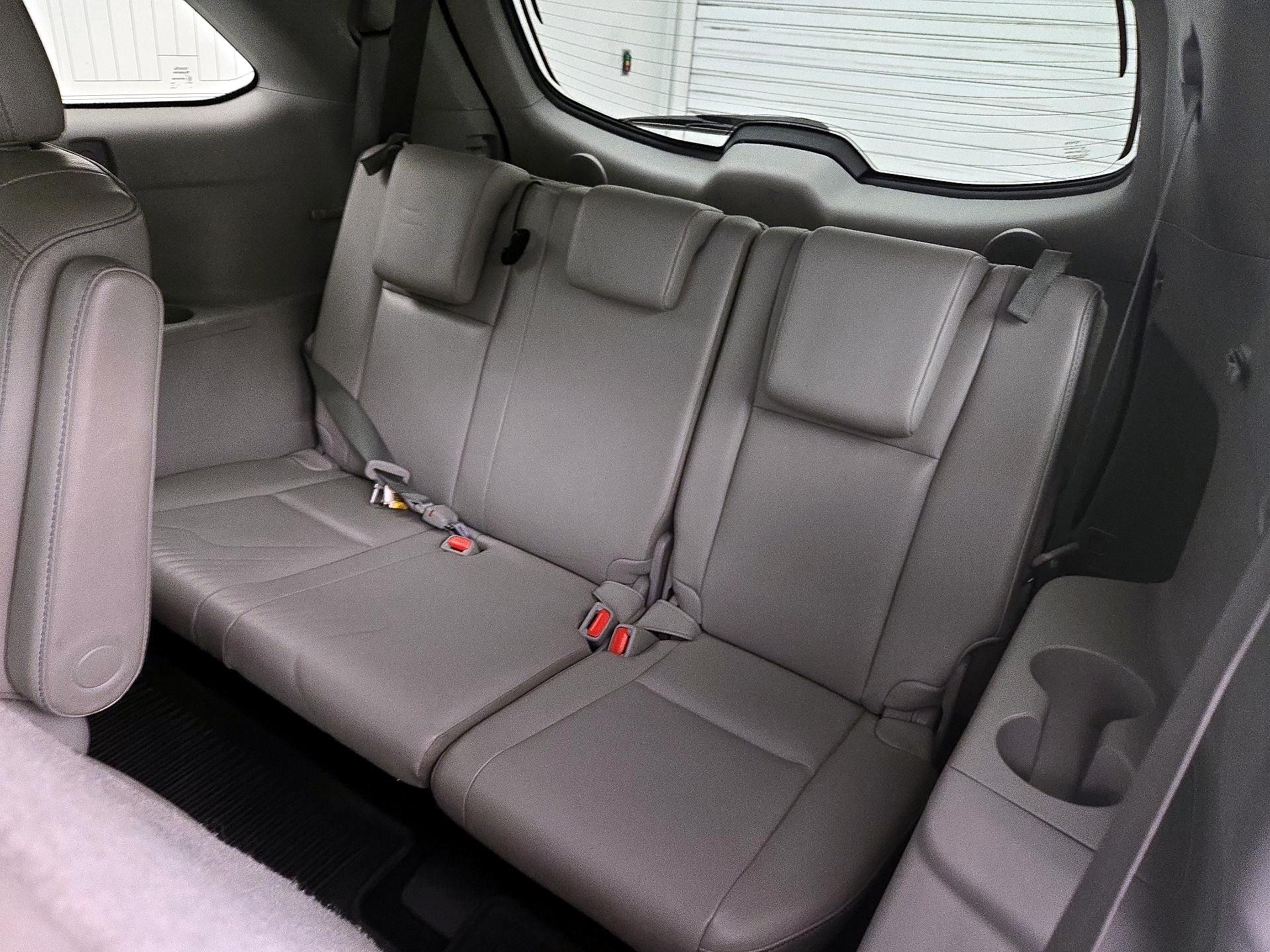 Thumbnail: 2019 Toyota Highlander - 20