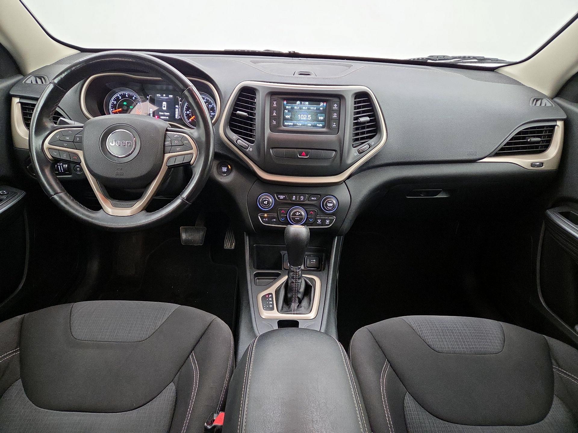 Thumbnail: 2015 Jeep Cherokee - 9