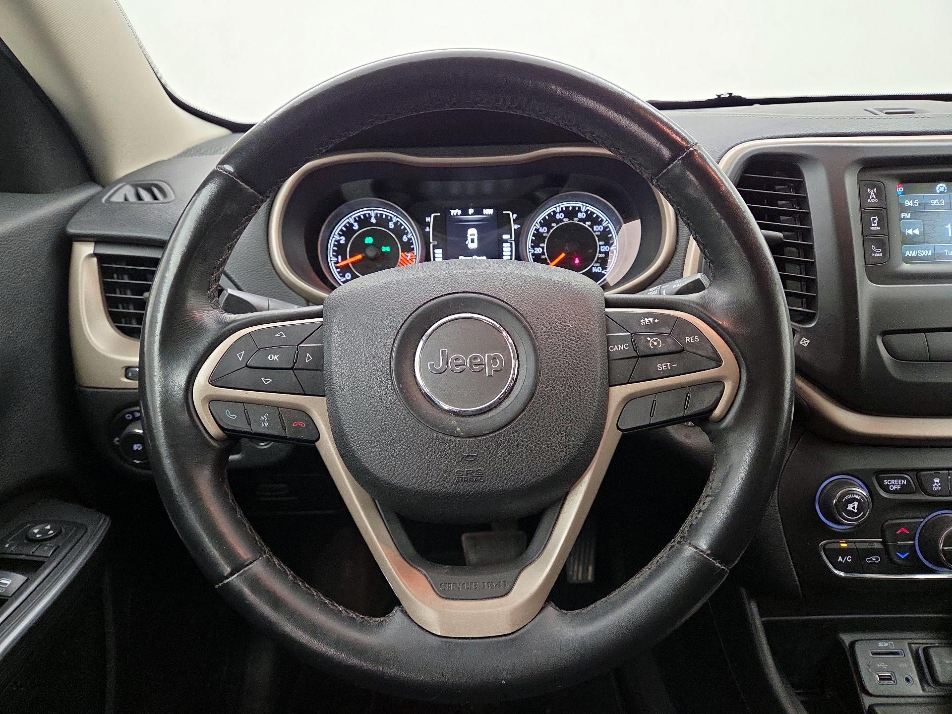 Thumbnail: 2015 Jeep Cherokee - 10