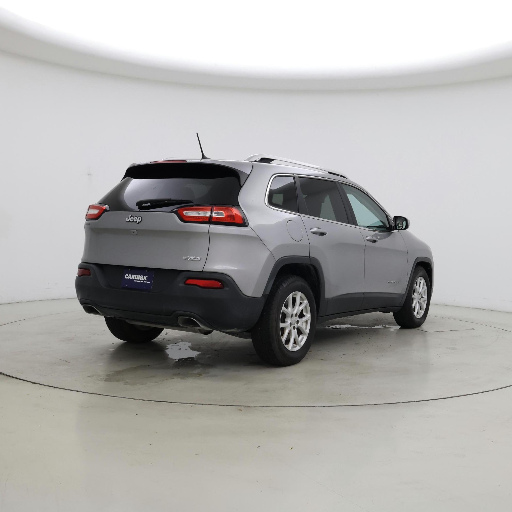 Thumbnail: 2015 Jeep Cherokee - 8