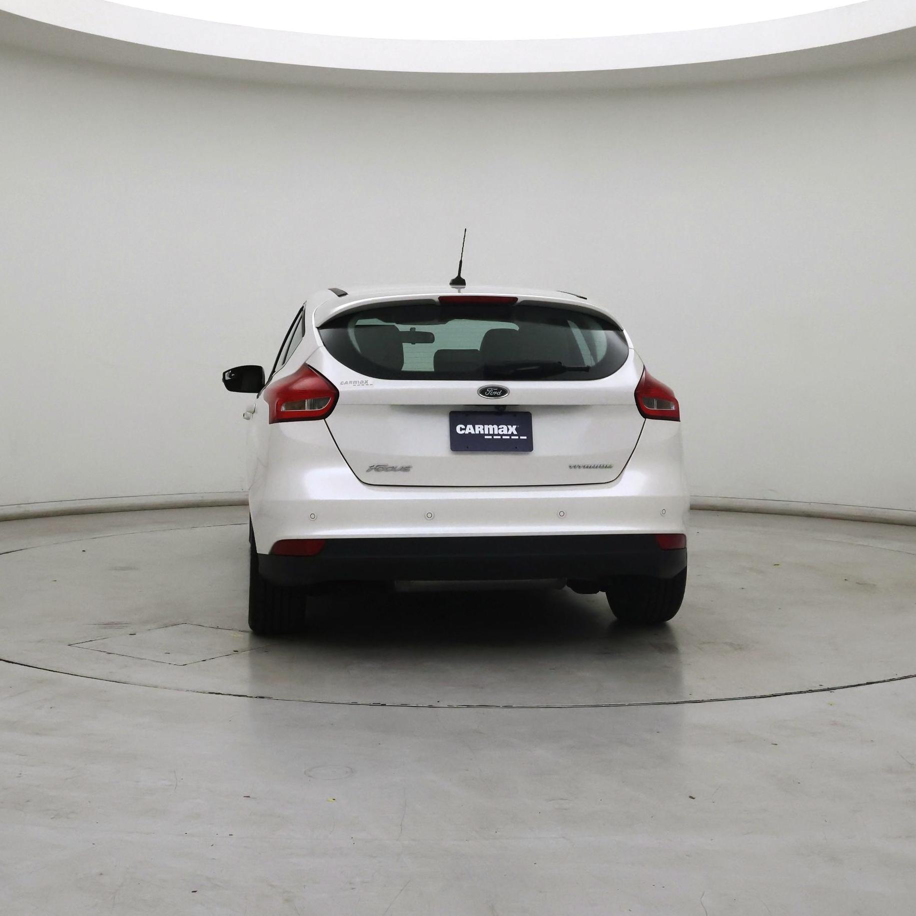Thumbnail: 2017 Ford Focus - 6