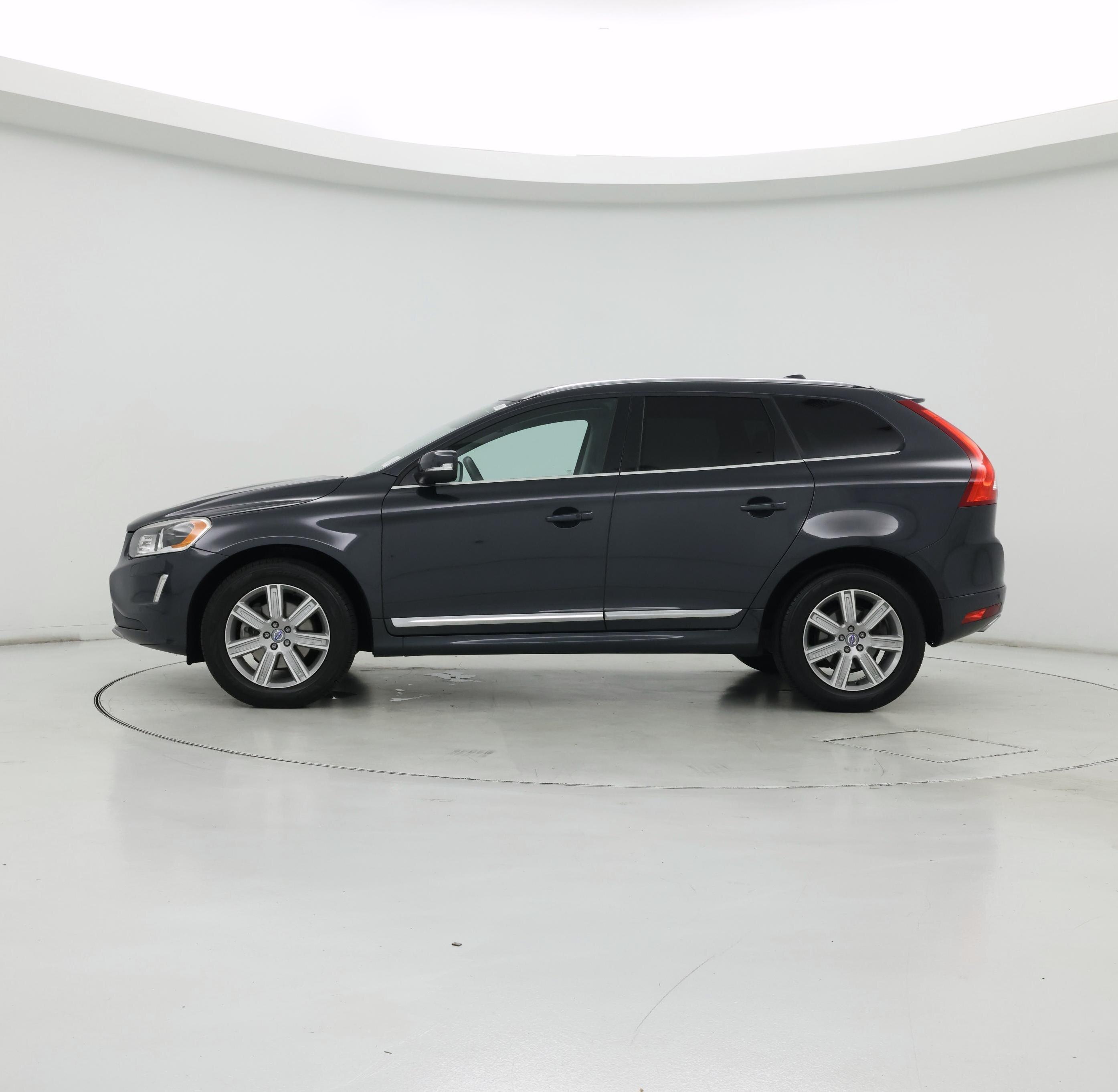 Thumbnail: 2016 Volvo XC60 - 3