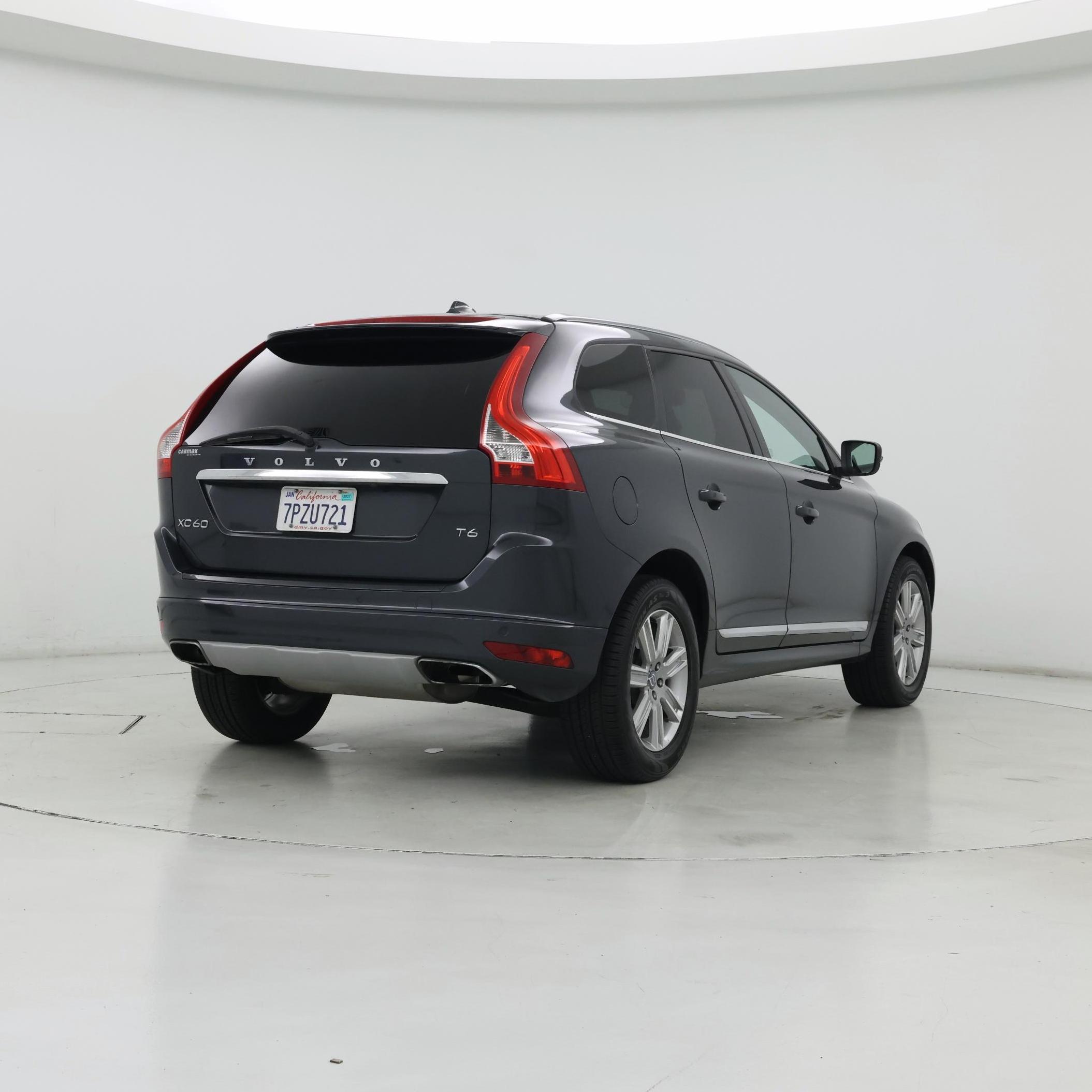 Thumbnail: 2016 Volvo XC60 - 8