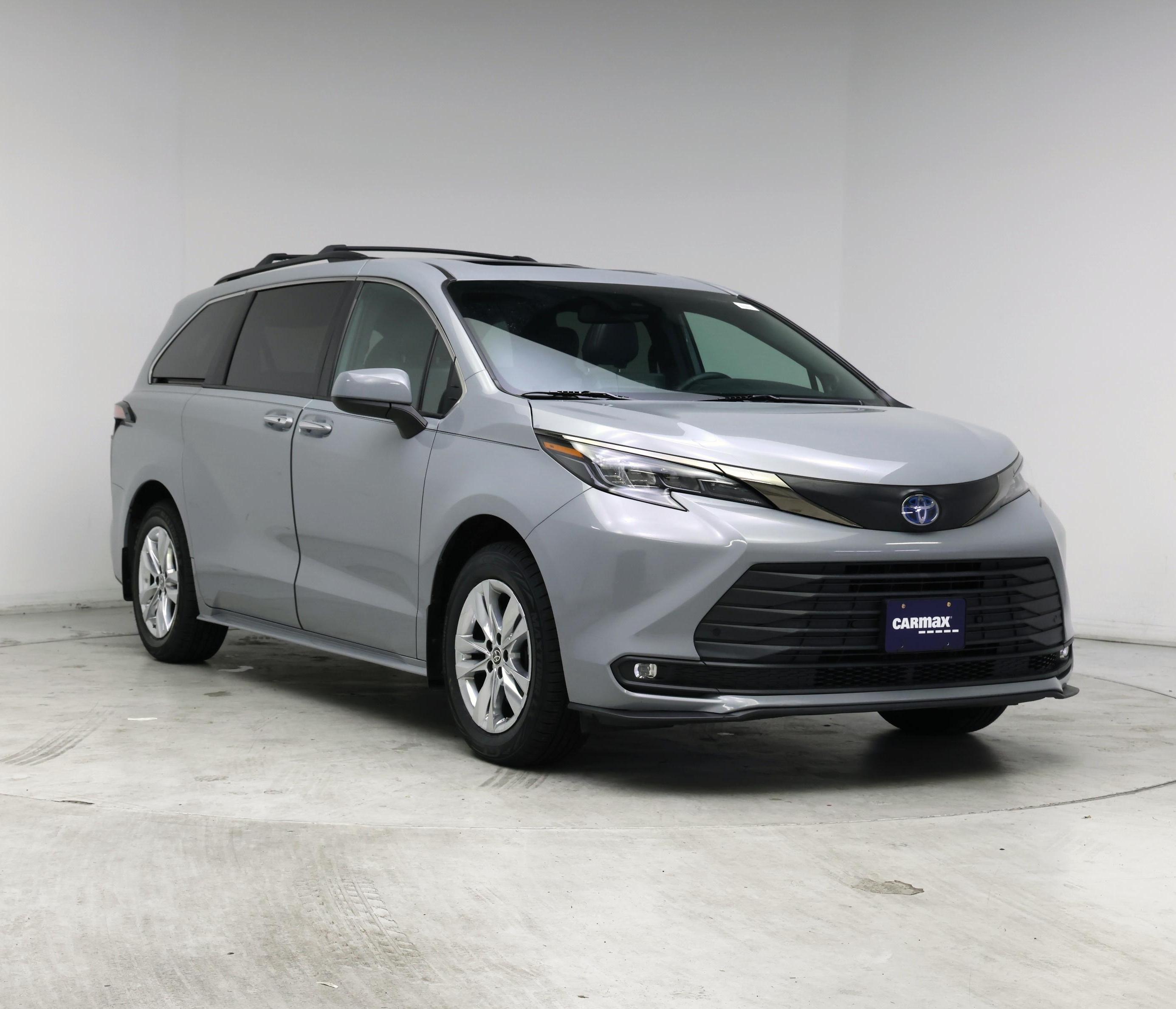 Gray 2022 Toyota Sienna Minivan All-Wheel Drive Automatic