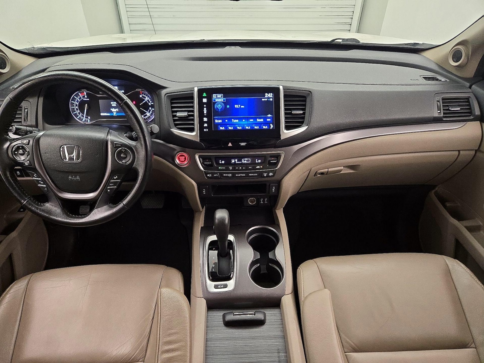 2016 Honda Pilot EX-L - Photo 10