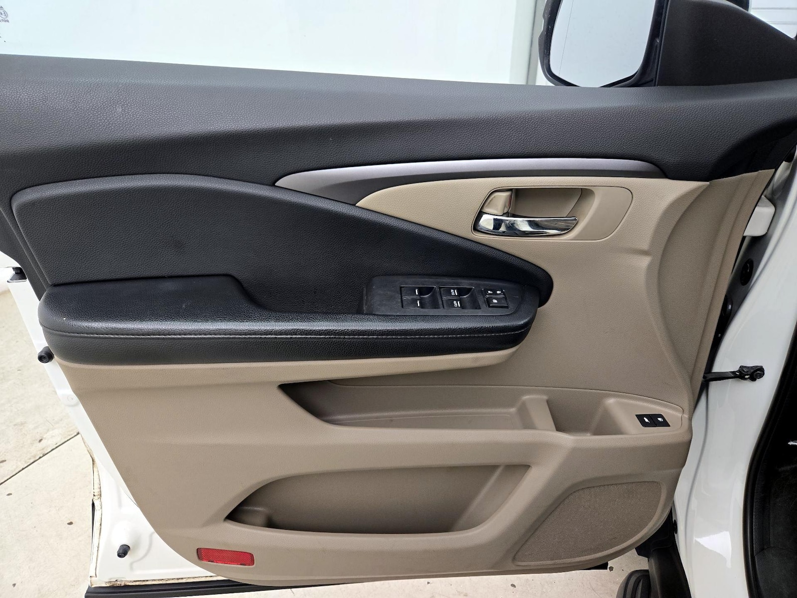 2016 Honda Pilot EX-L - Photo 13