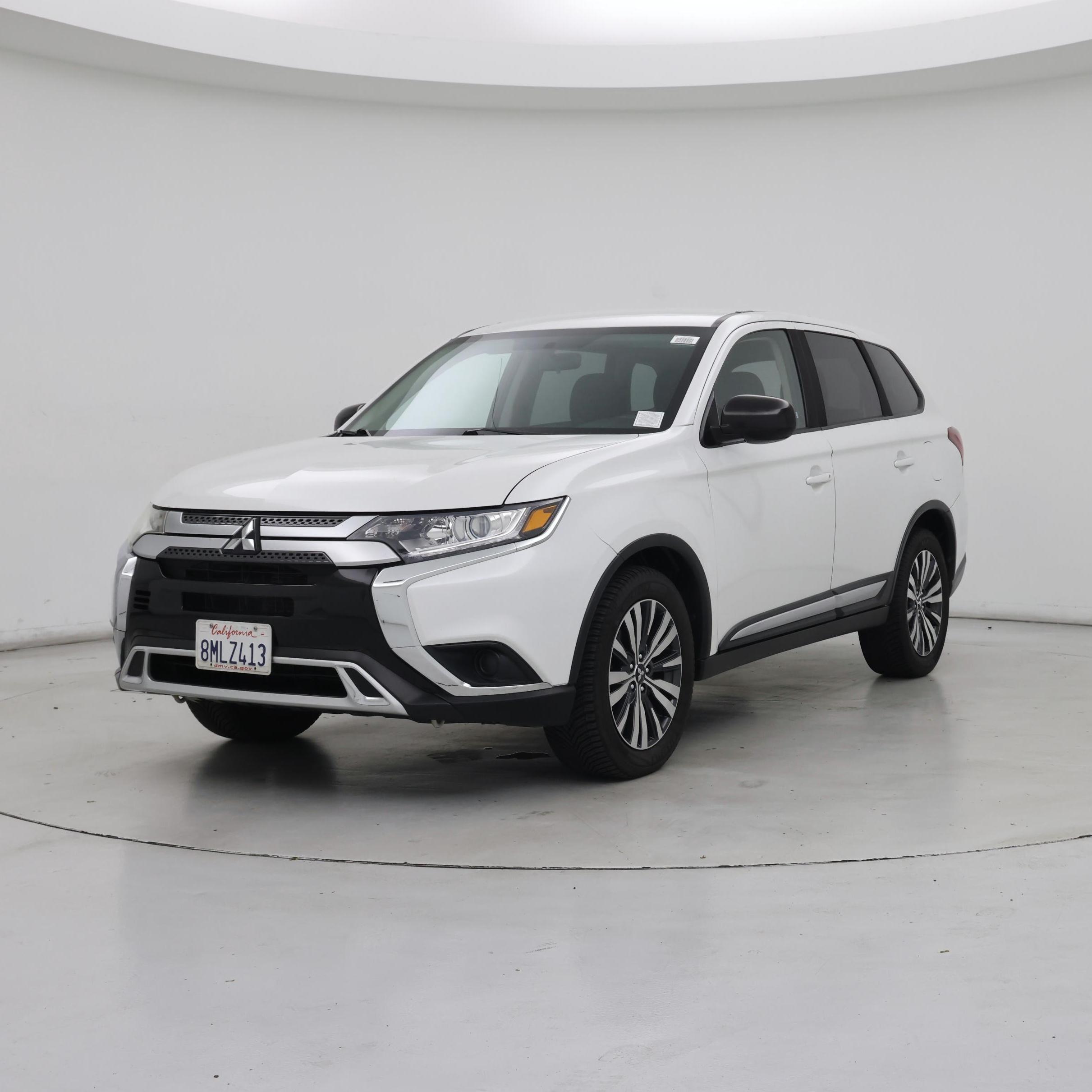 Thumbnail: 2019 Mitsubishi Outlander - 4