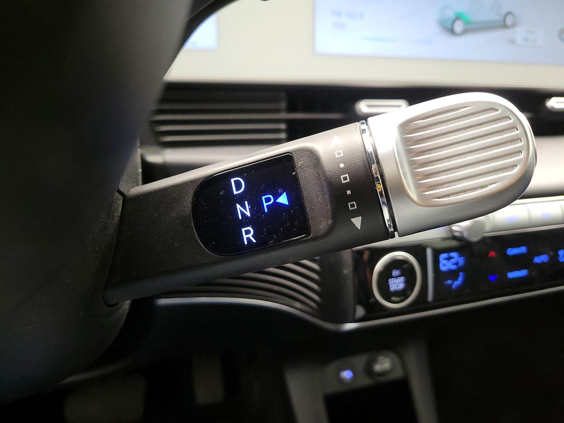 Thumbnail: 2022 Hyundai Ioniq 5 - 18
