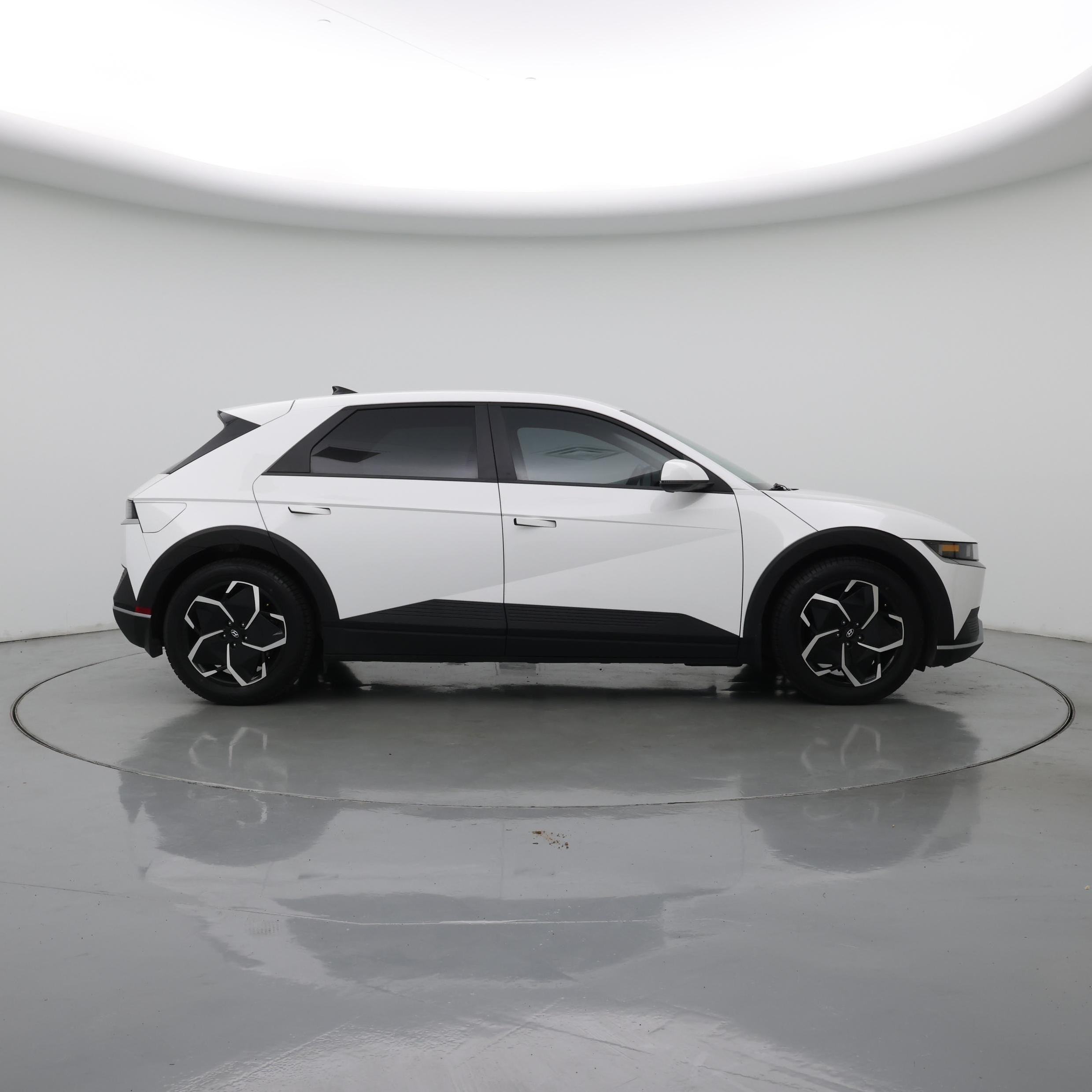 Thumbnail: 2022 Hyundai Ioniq 5 - 7