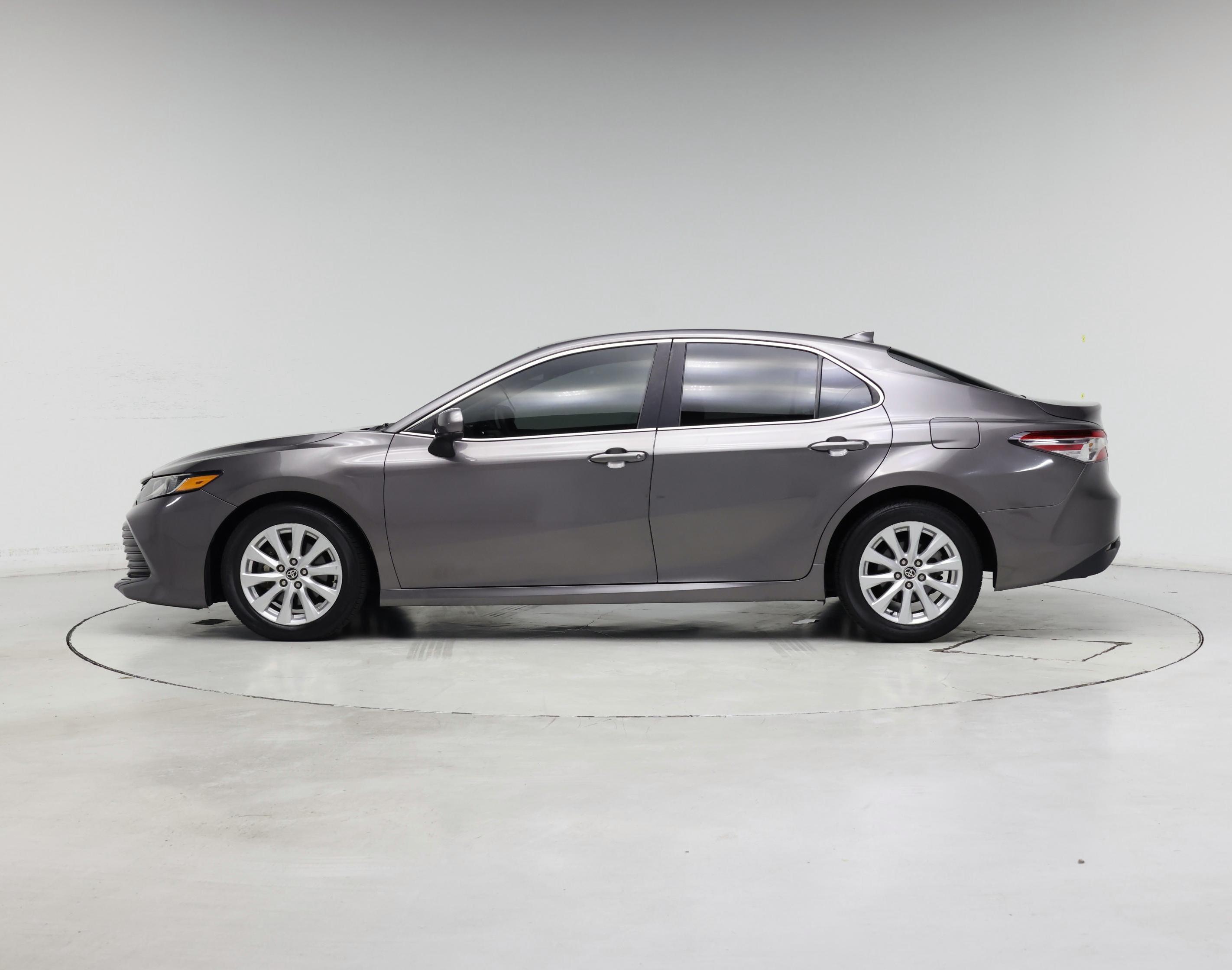 Thumbnail: 2020 Toyota Camry - 3
