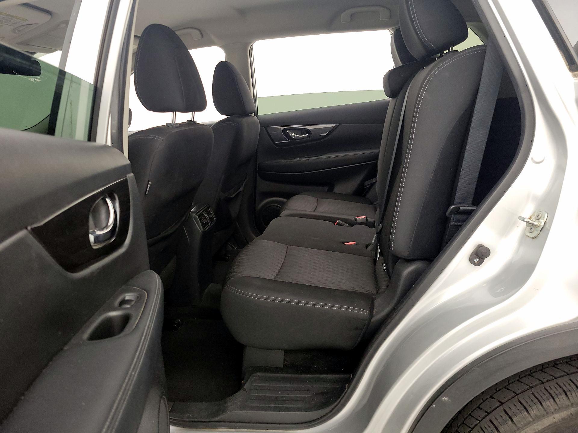 Thumbnail: 2020 Nissan Rogue - 19