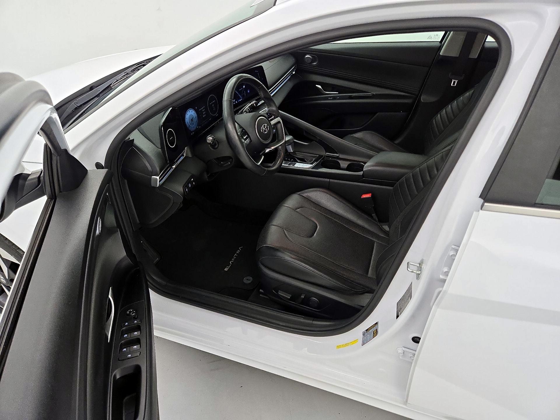 Thumbnail: 2021 Hyundai Elantra - 11