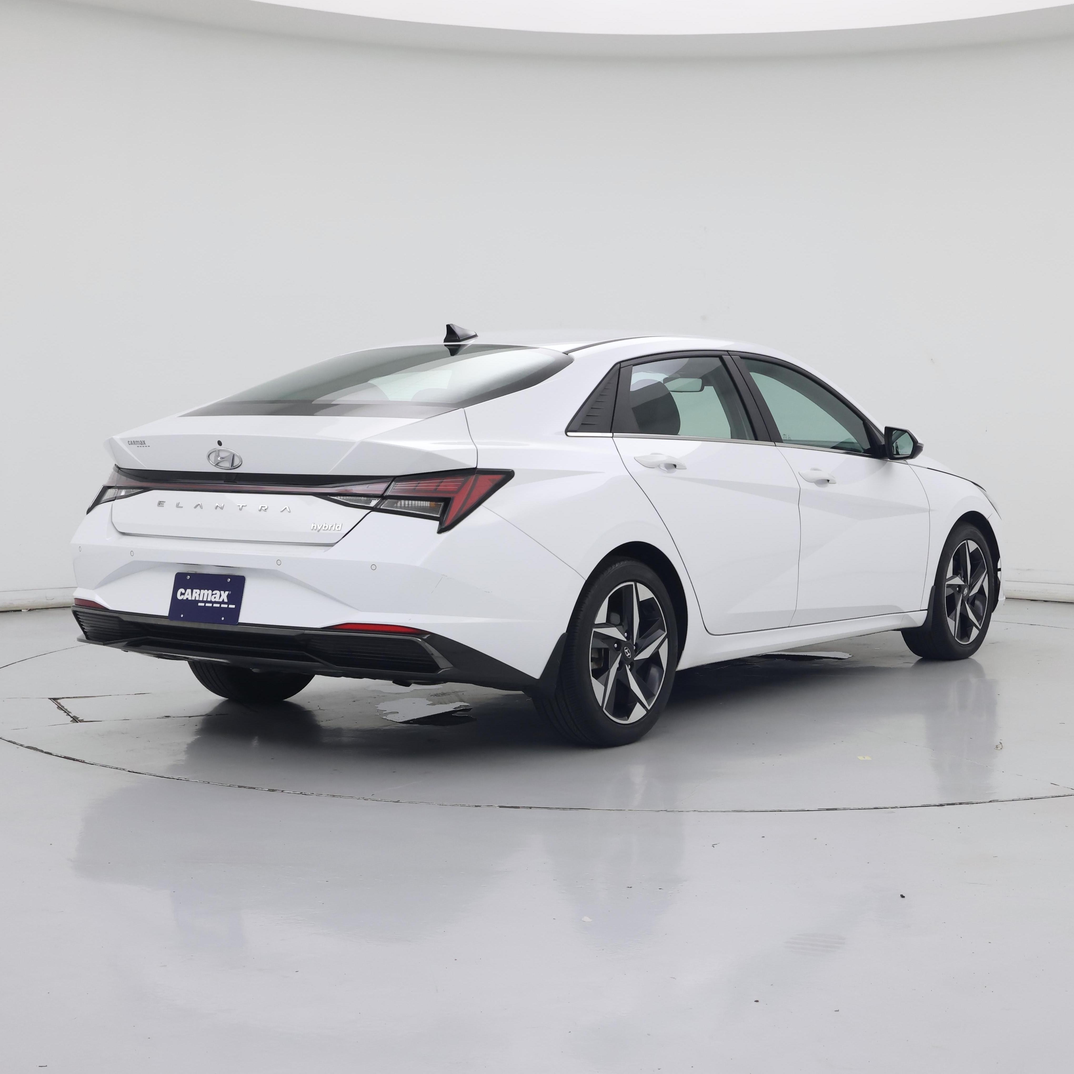Thumbnail: 2021 Hyundai Elantra - 8
