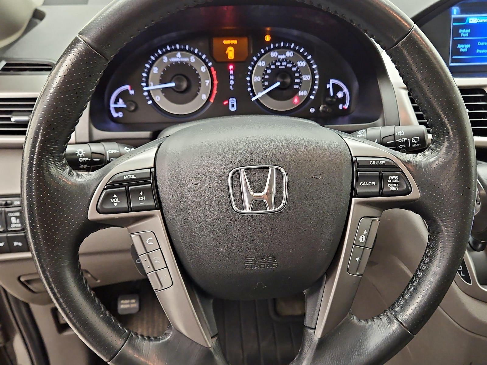 2016 Honda Odyssey Touring Elite - Photo 11
