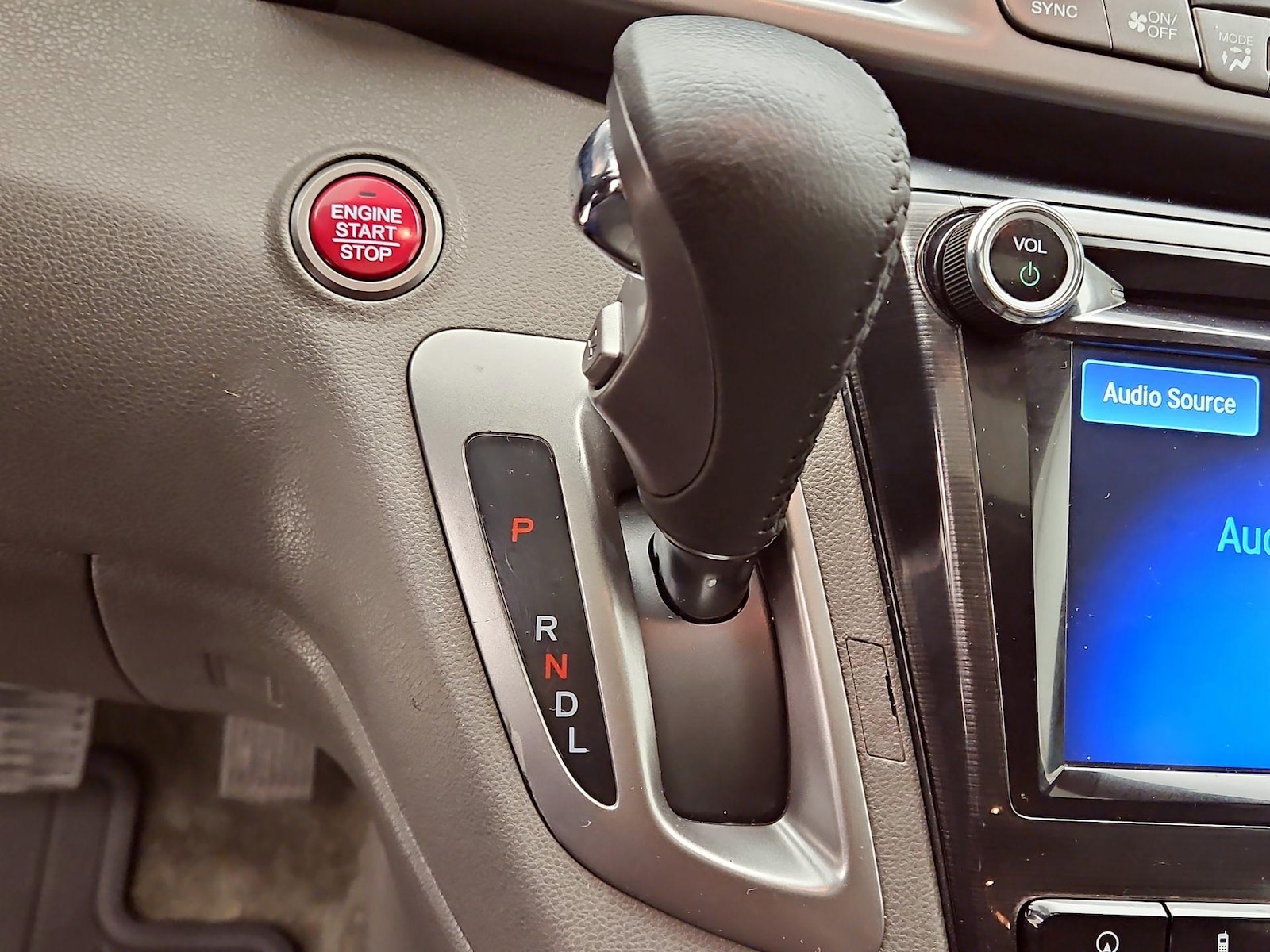 2016 Honda Odyssey Touring Elite - Photo 19