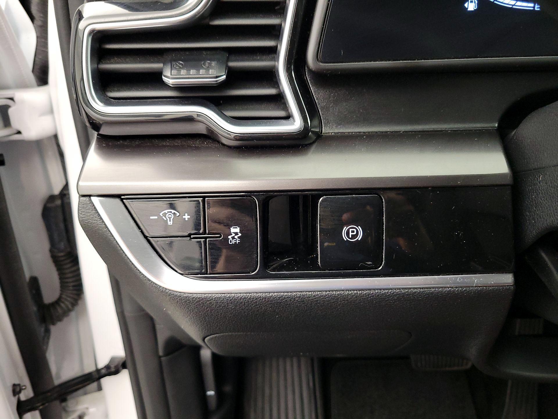Thumbnail: 2024 Kia Sportage - 13