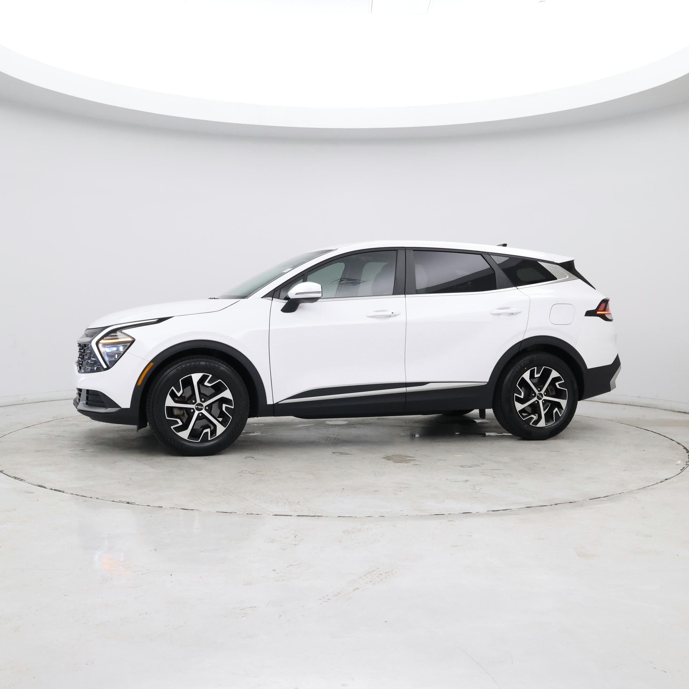 Thumbnail: 2024 Kia Sportage - 4