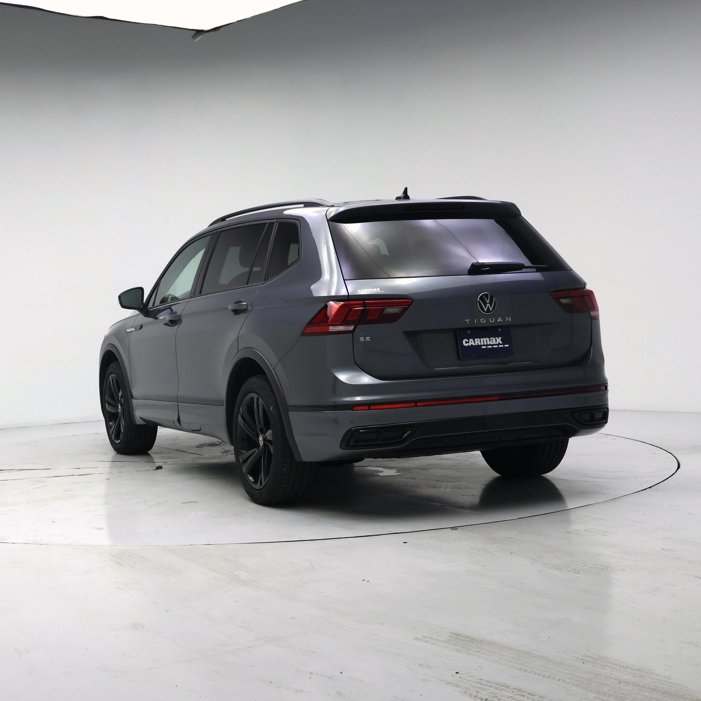 Thumbnail: 2023 Volkswagen Tiguan - 2