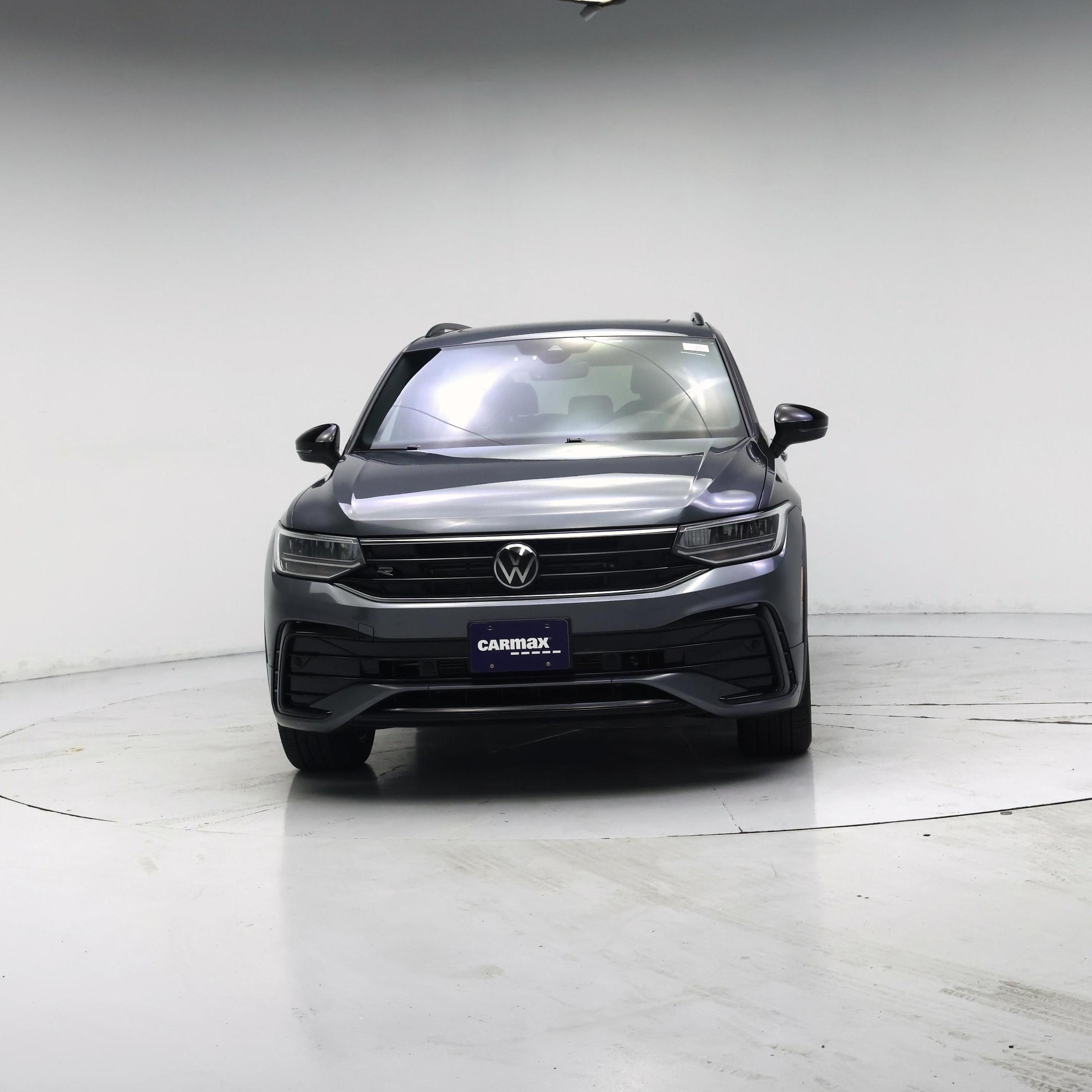 Thumbnail: 2023 Volkswagen Tiguan - 5