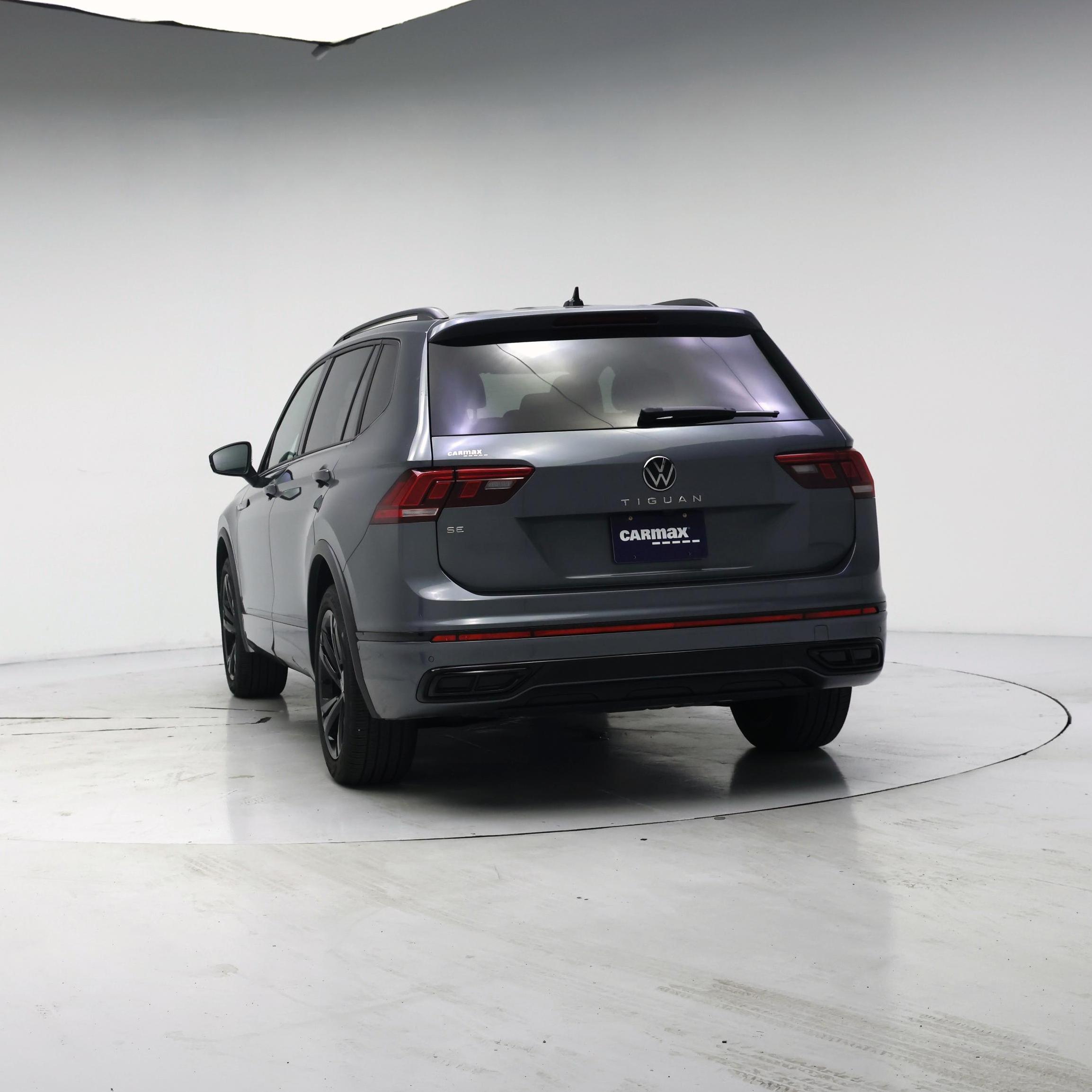 Thumbnail: 2023 Volkswagen Tiguan - 6