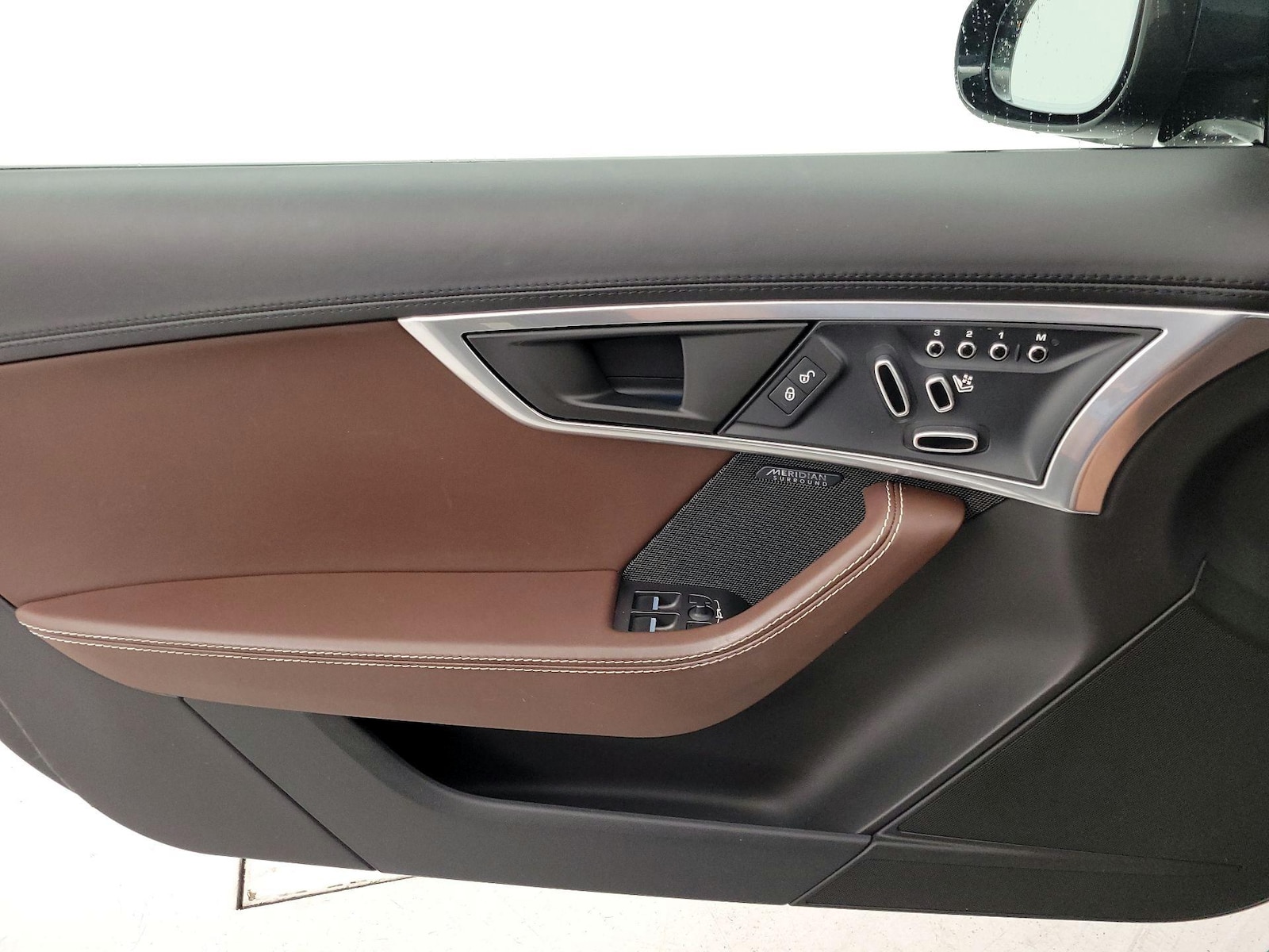 2020 Jaguar F-Type Base - Photo 13