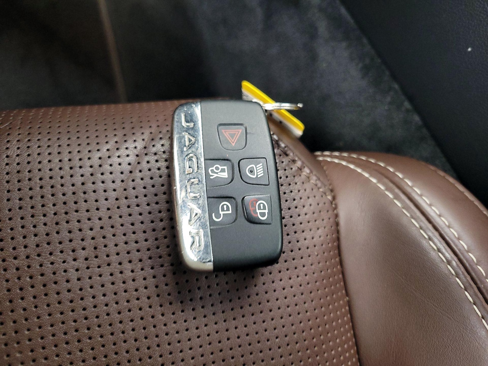2020 Jaguar F-Type Base - Photo 22