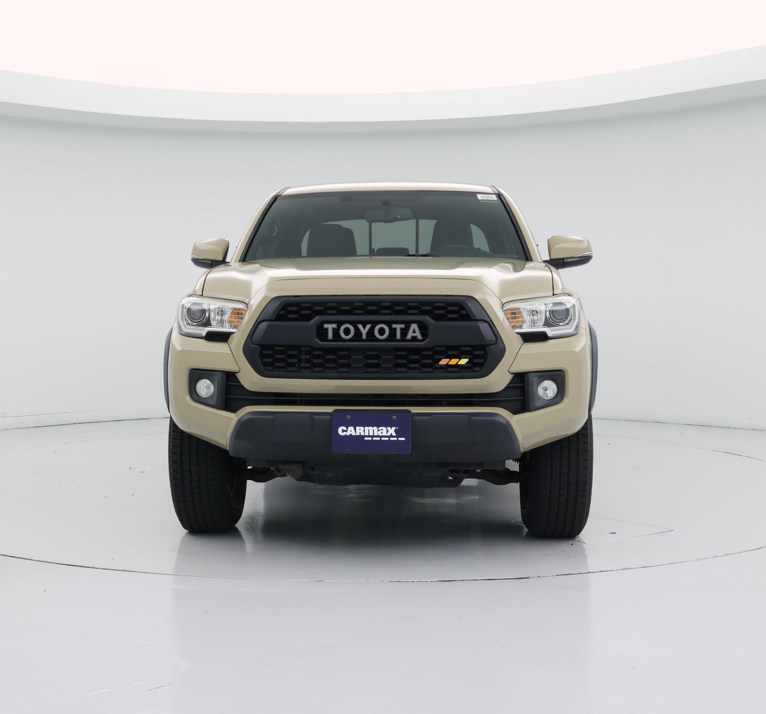 Thumbnail: 2017 Toyota Tacoma - 5