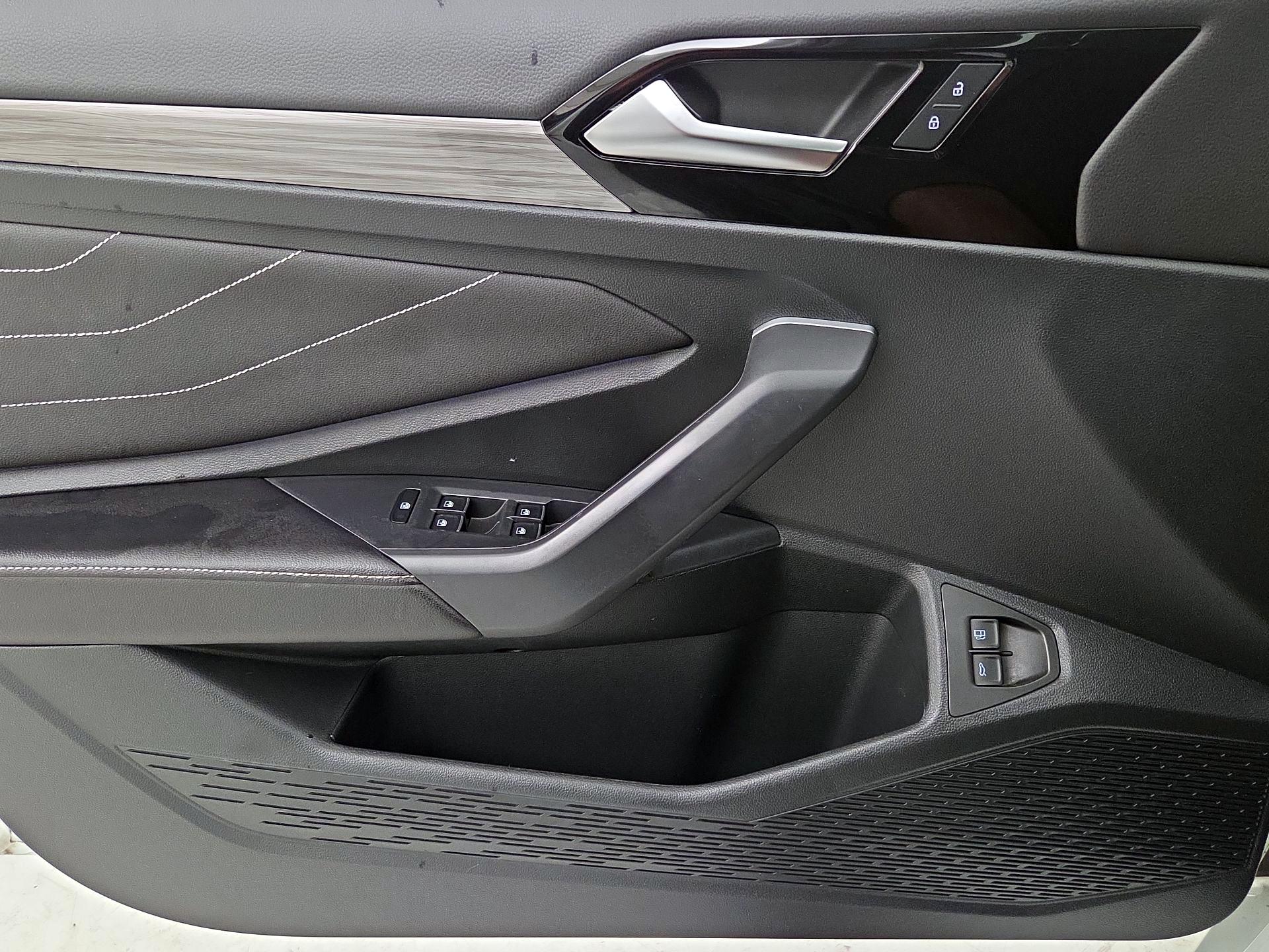 Thumbnail: 2022 Volkswagen Jetta - 12