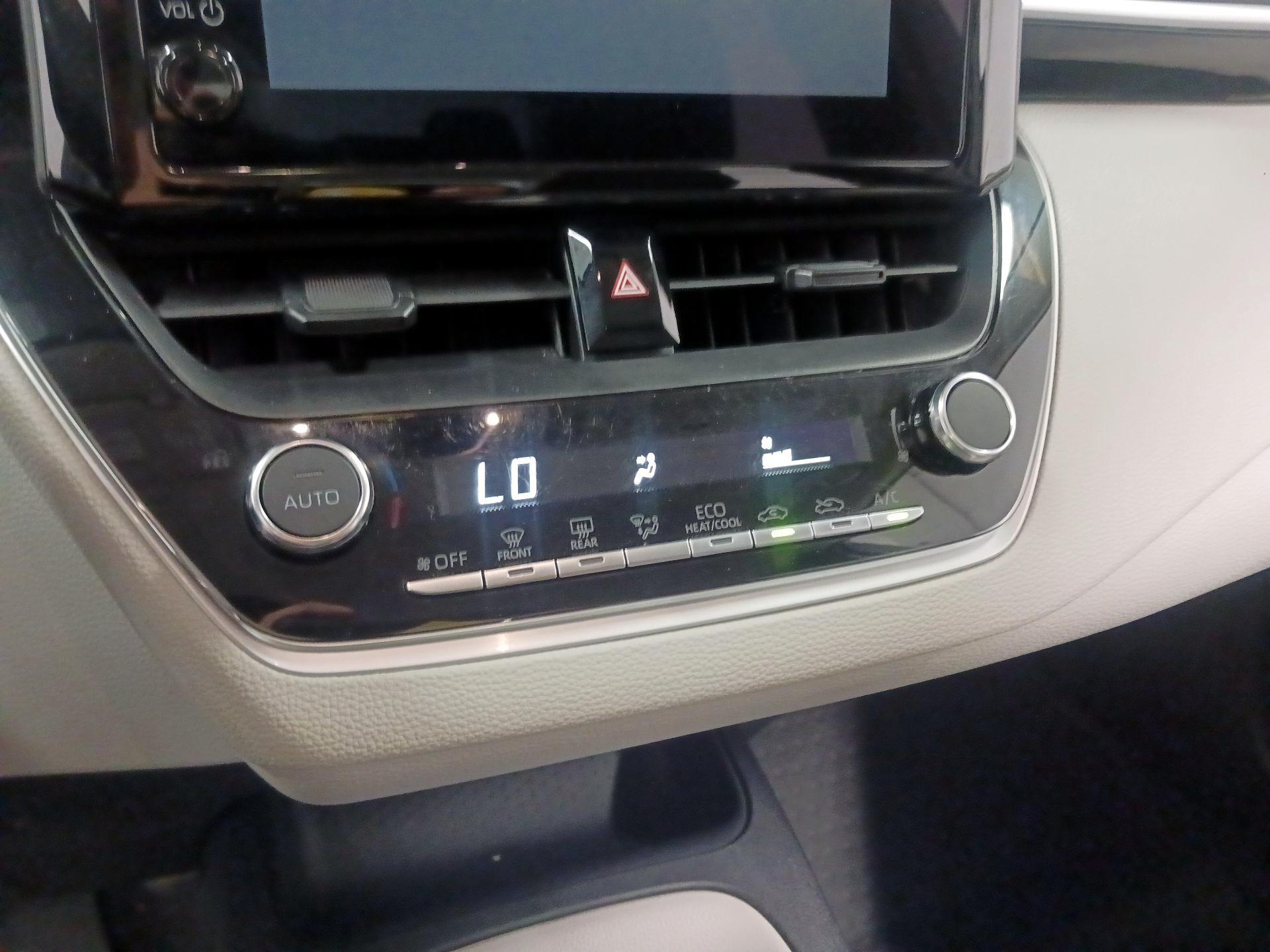 Thumbnail: 2025 Toyota Corolla - 14