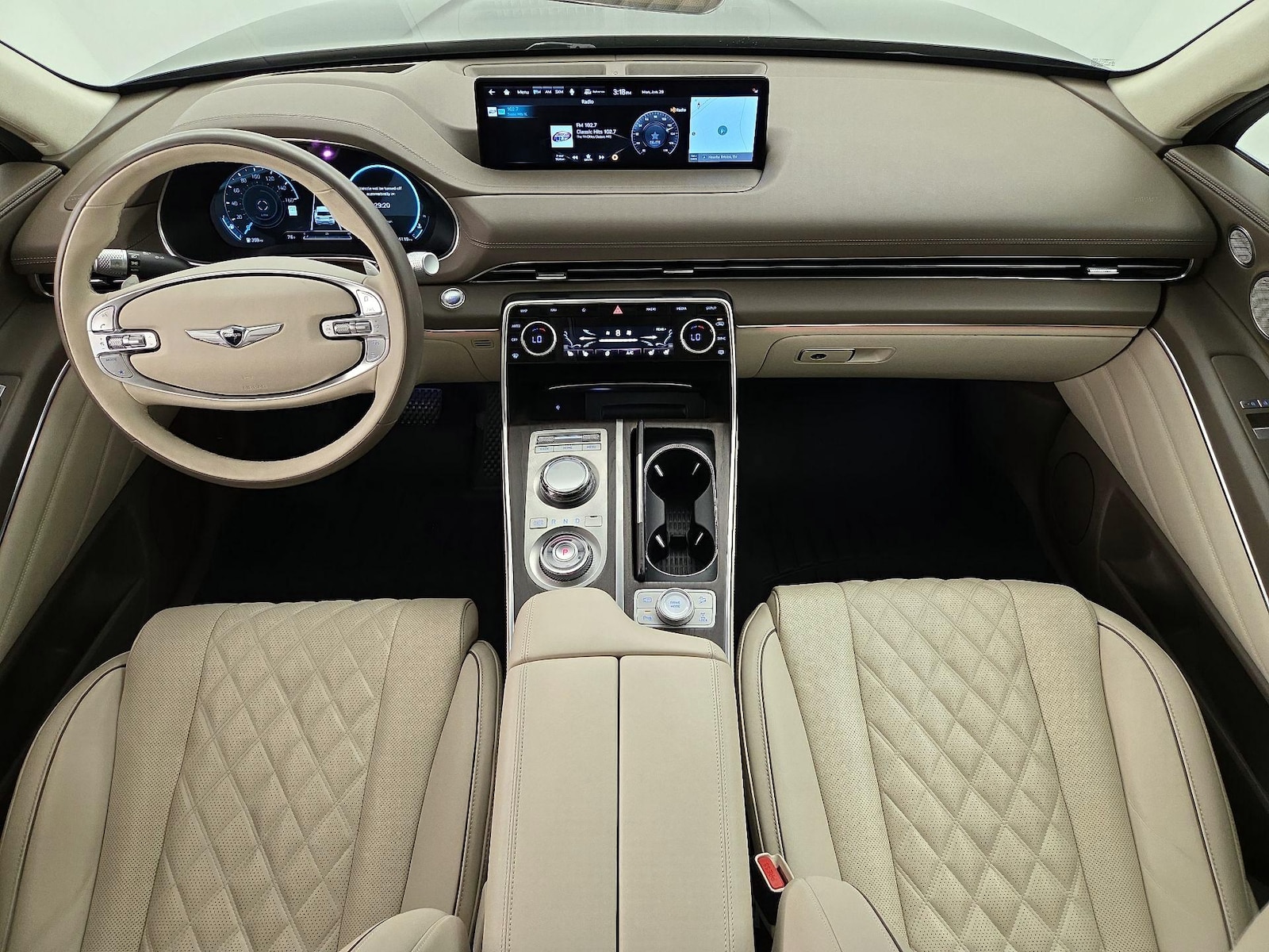 2024 GENESIS GV80 Standard - Photo 10