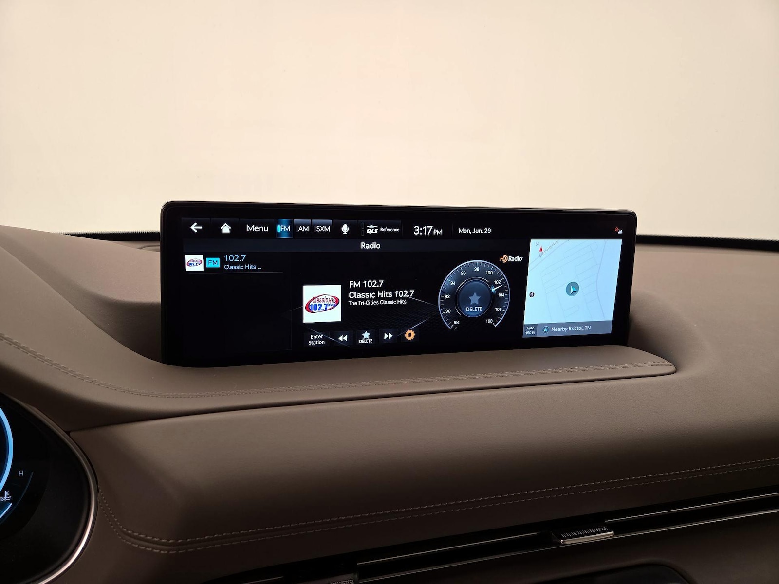 2024 GENESIS GV80 Standard - Photo 17