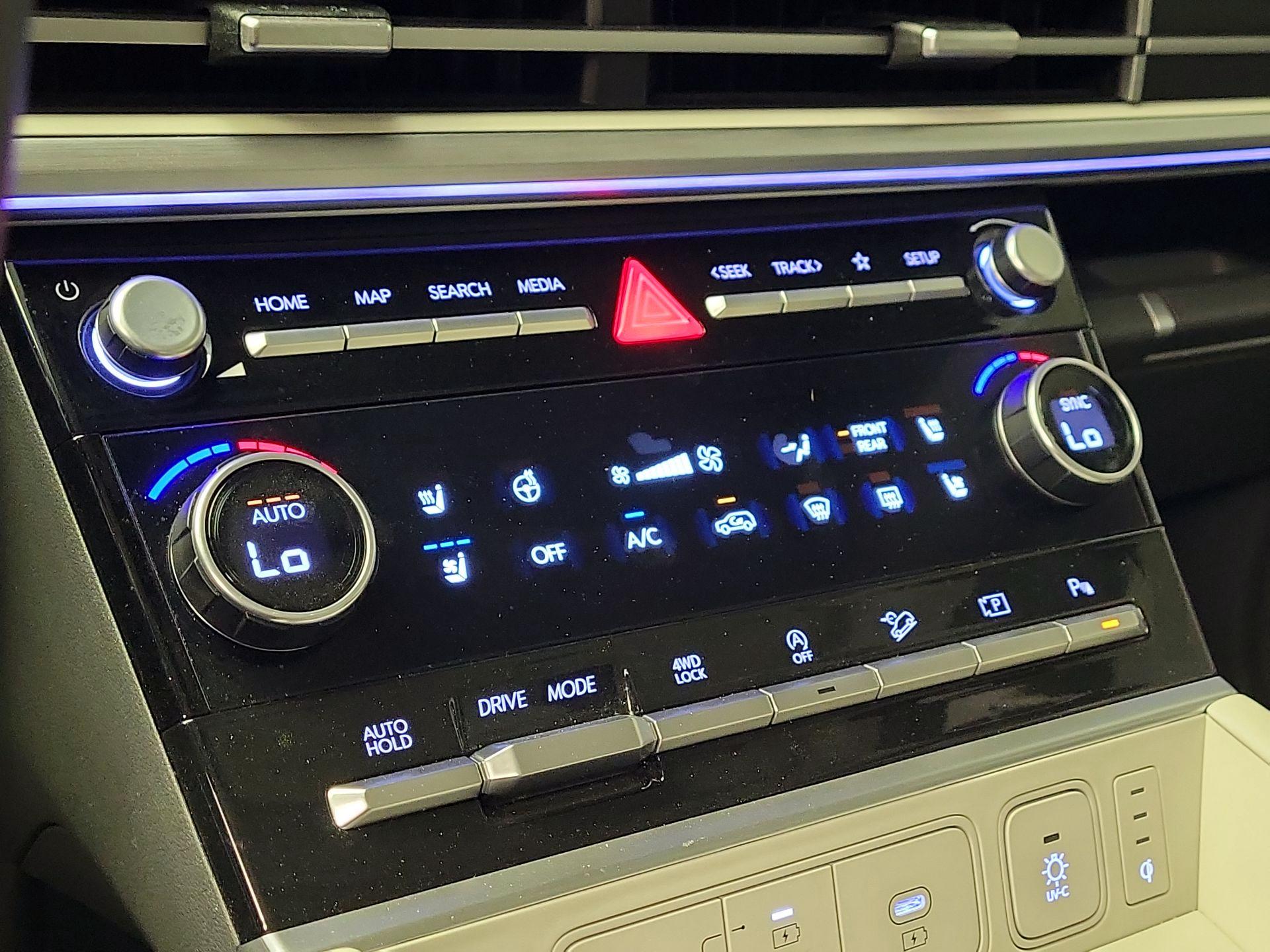 Thumbnail: 2024 Hyundai Santa Fe - 16