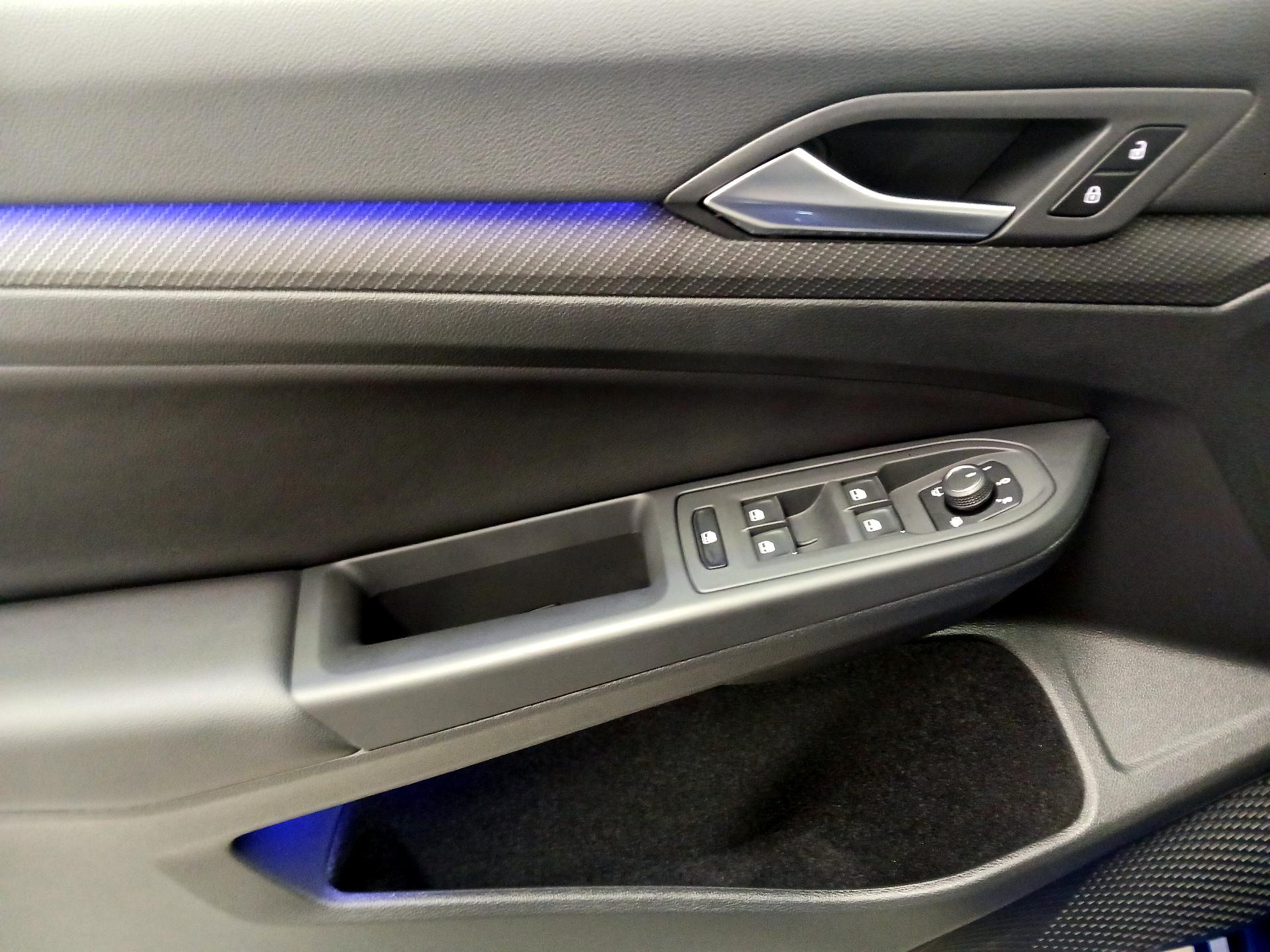 Thumbnail: 2024 Volkswagen Golf - 12