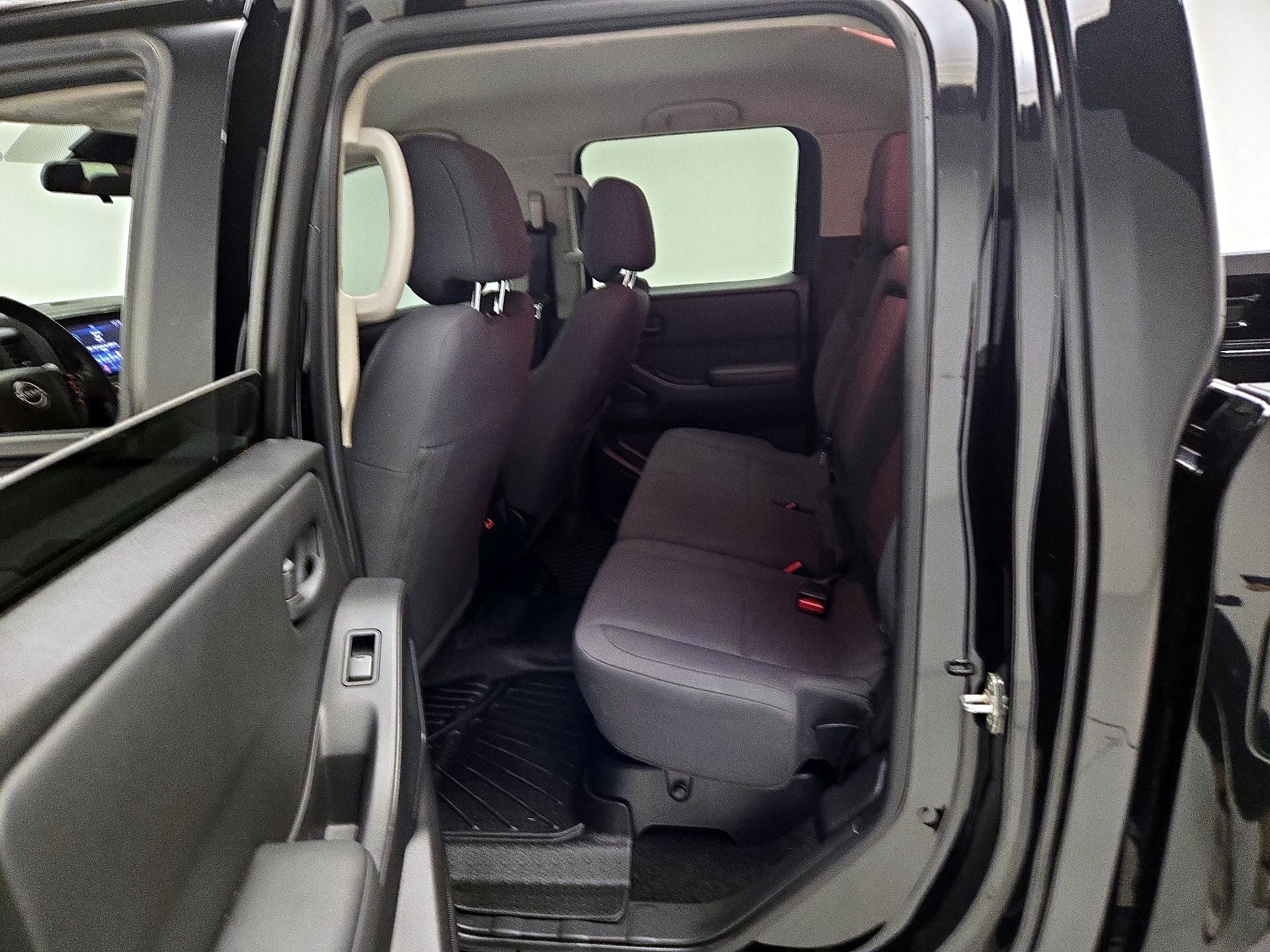 Thumbnail: 2022 Nissan Frontier - 19