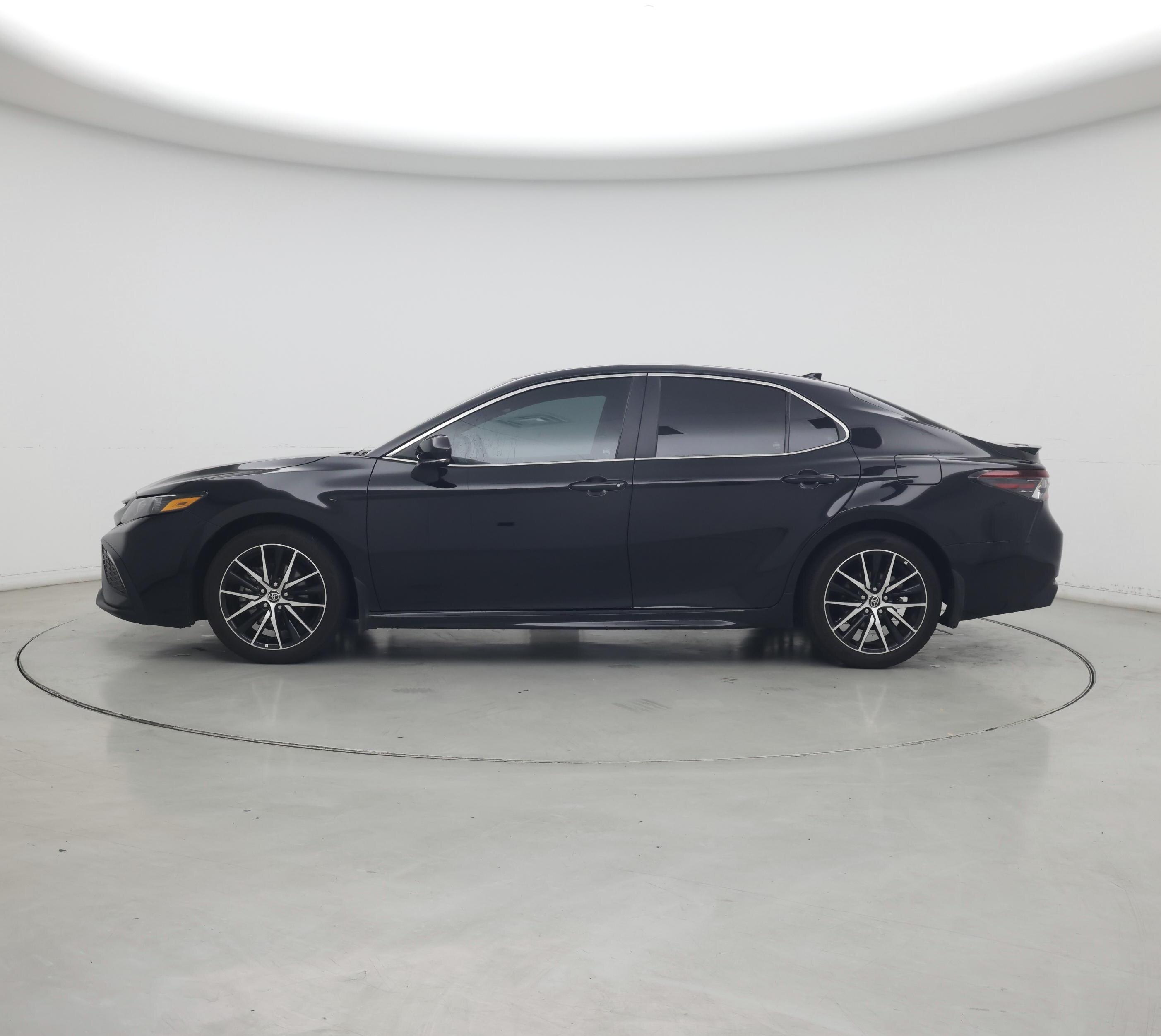 Thumbnail: 2023 Toyota Camry - 3