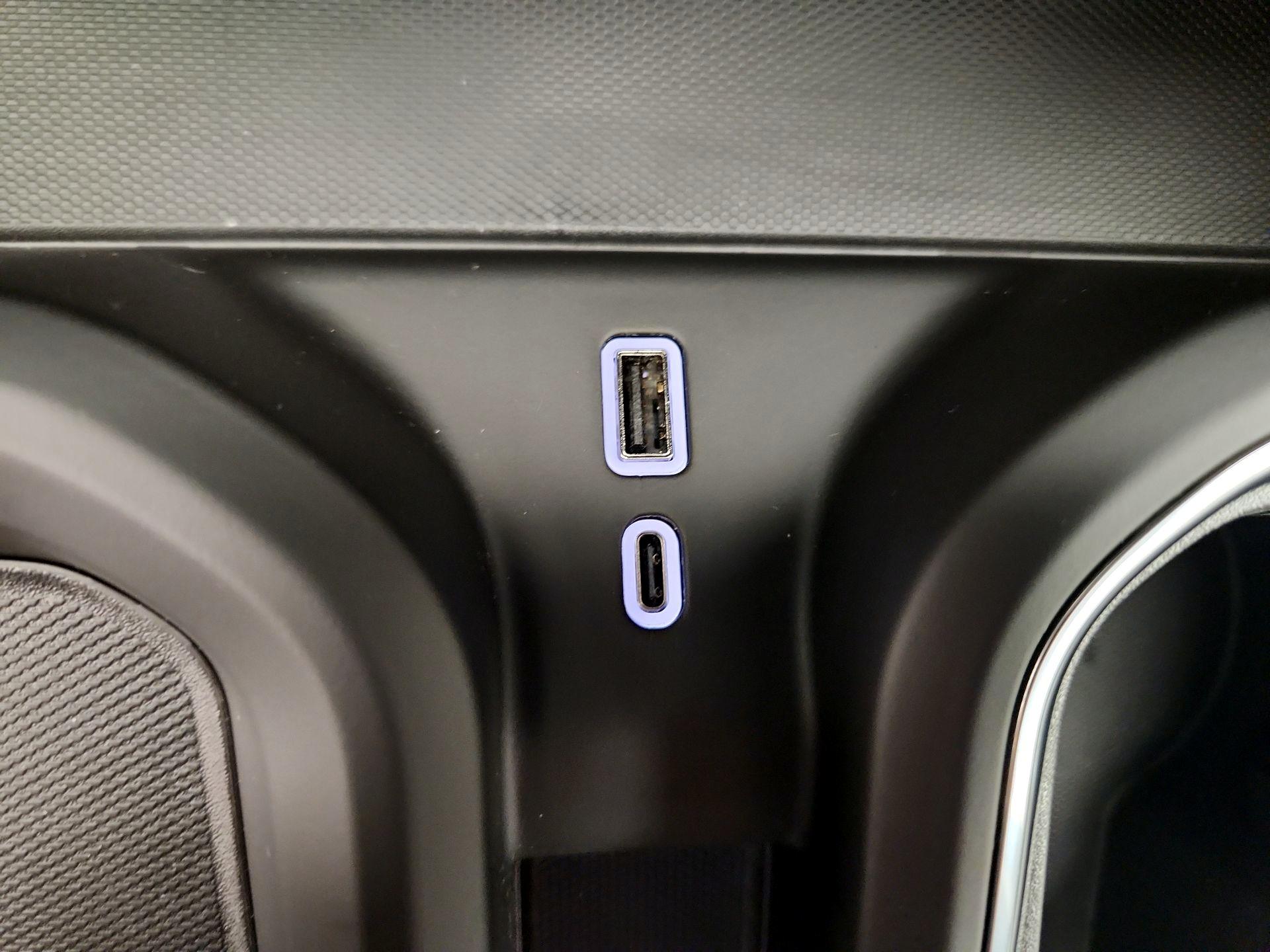 Thumbnail: 2026 GMC Sierra 3500 - 18