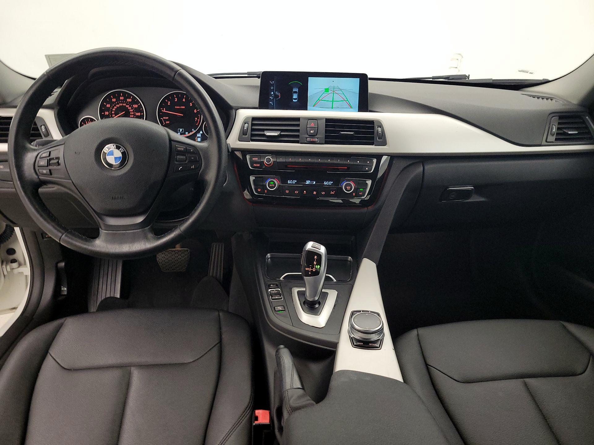 Thumbnail: 2017 BMW 3 Series - 9
