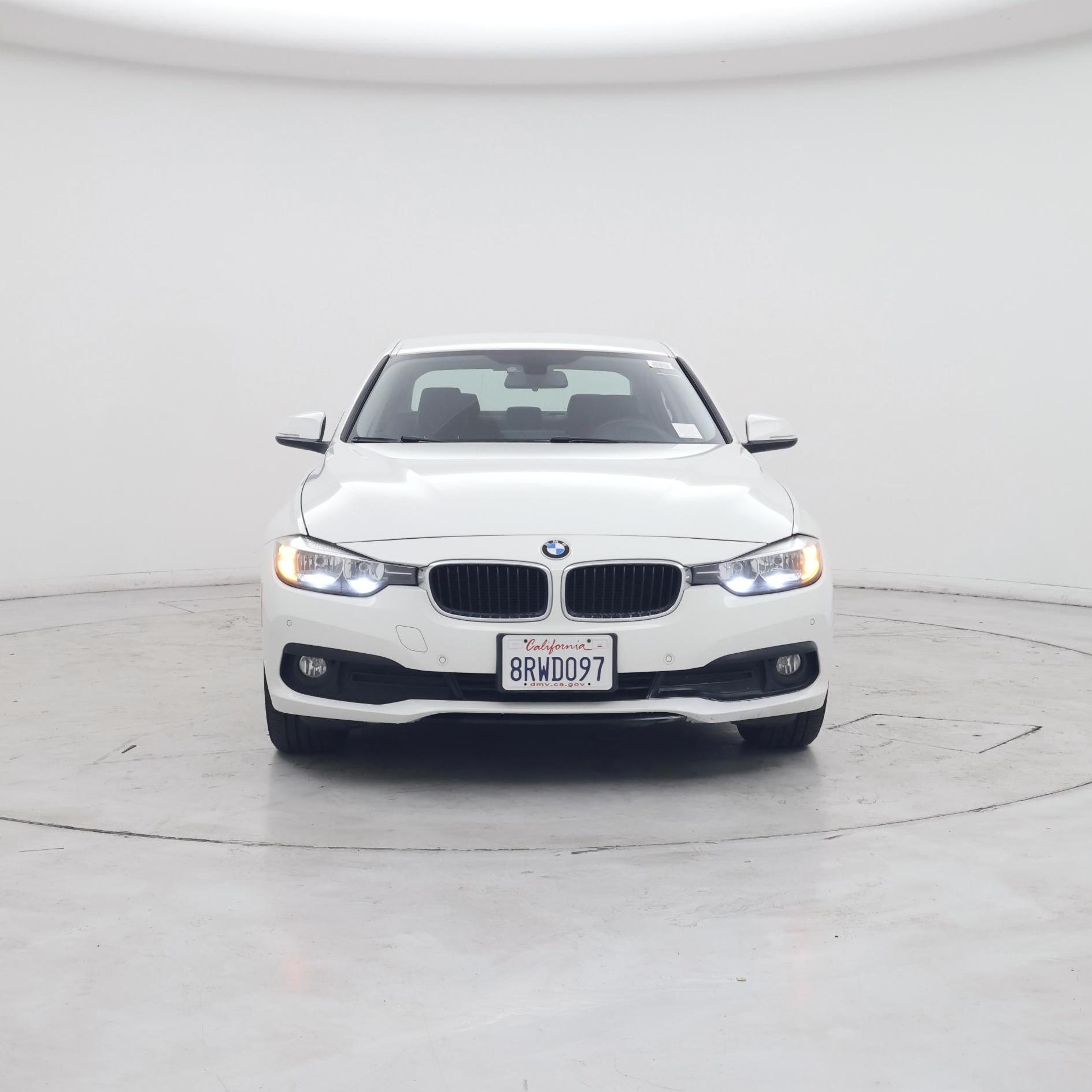 Thumbnail: 2017 BMW 3 Series - 5