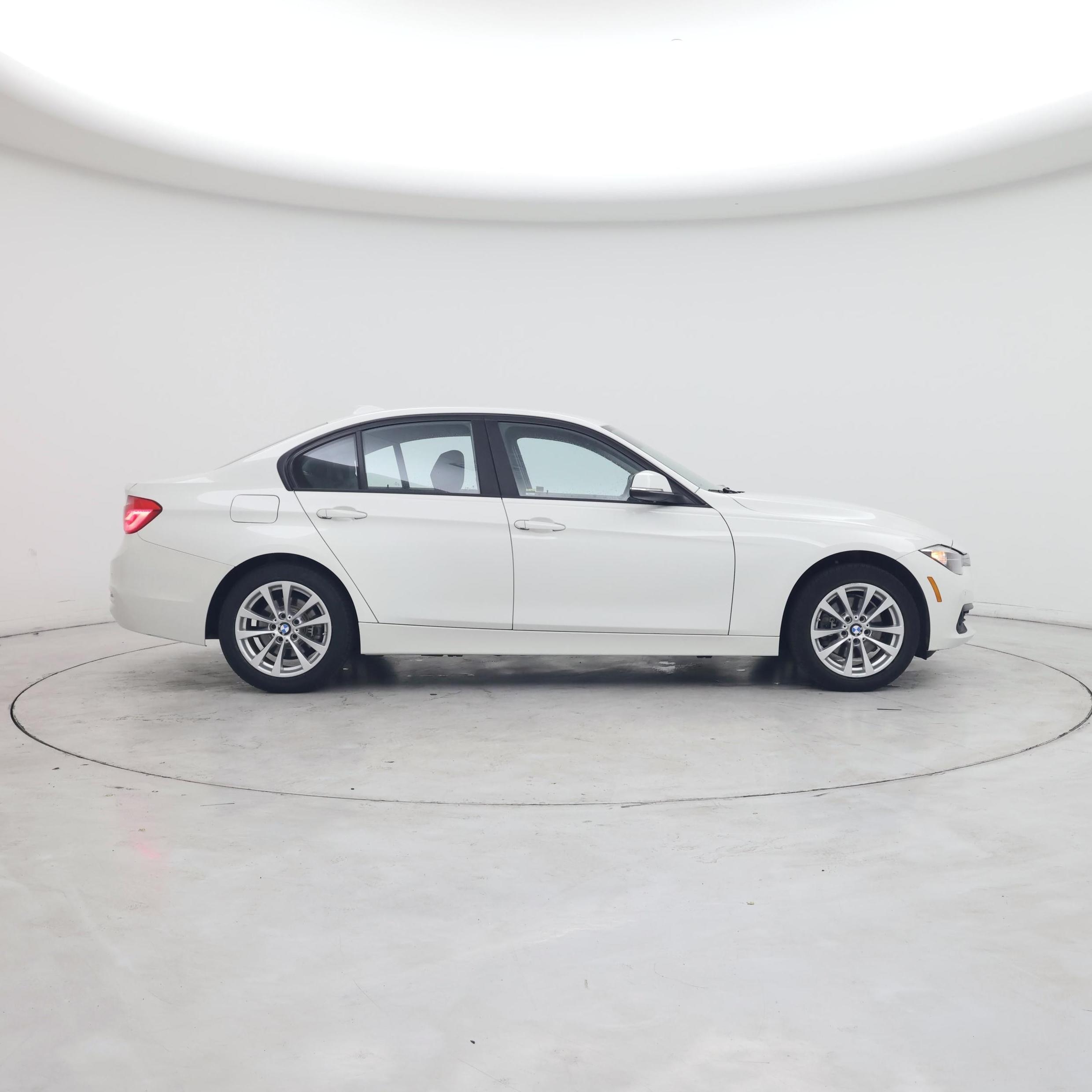 Thumbnail: 2017 BMW 3 Series - 7