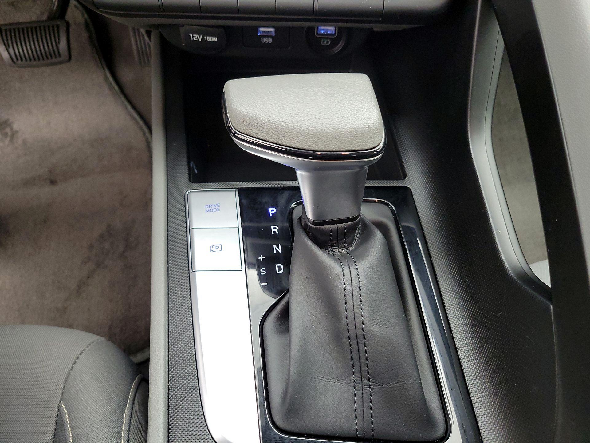 Thumbnail: 2023 Hyundai Elantra - 17