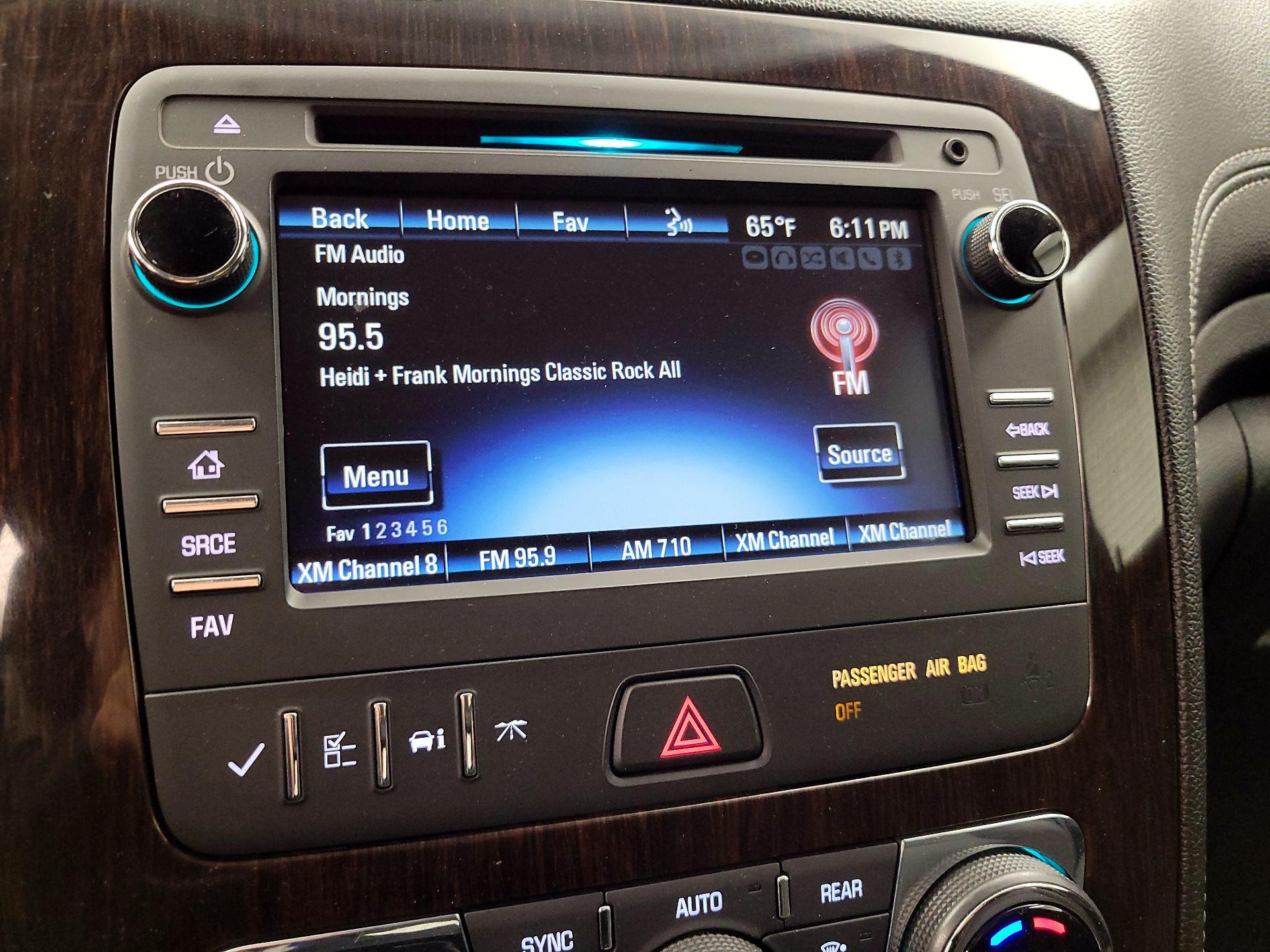 Thumbnail: 2016 Chevrolet Traverse - 15