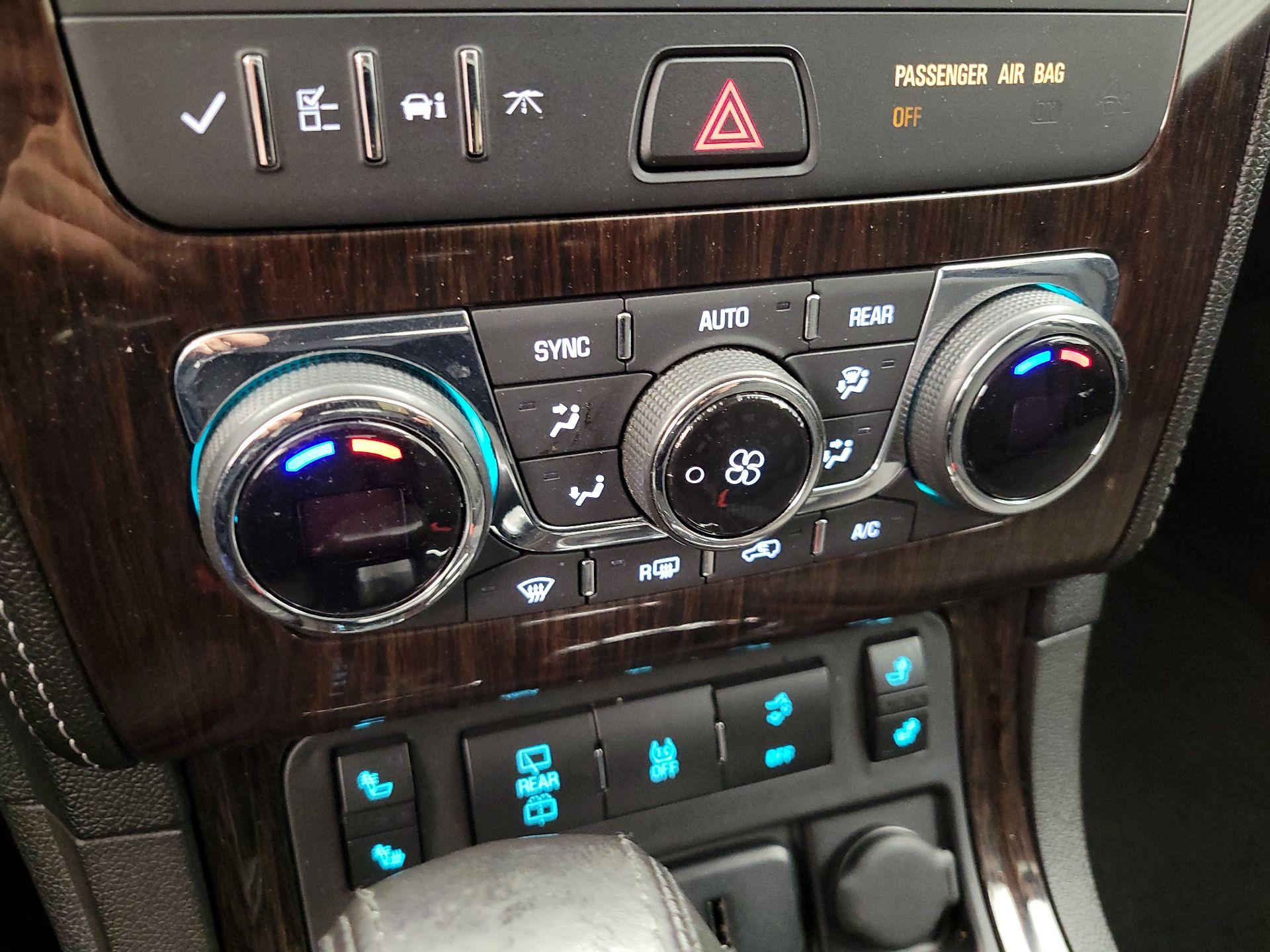 Thumbnail: 2016 Chevrolet Traverse - 16