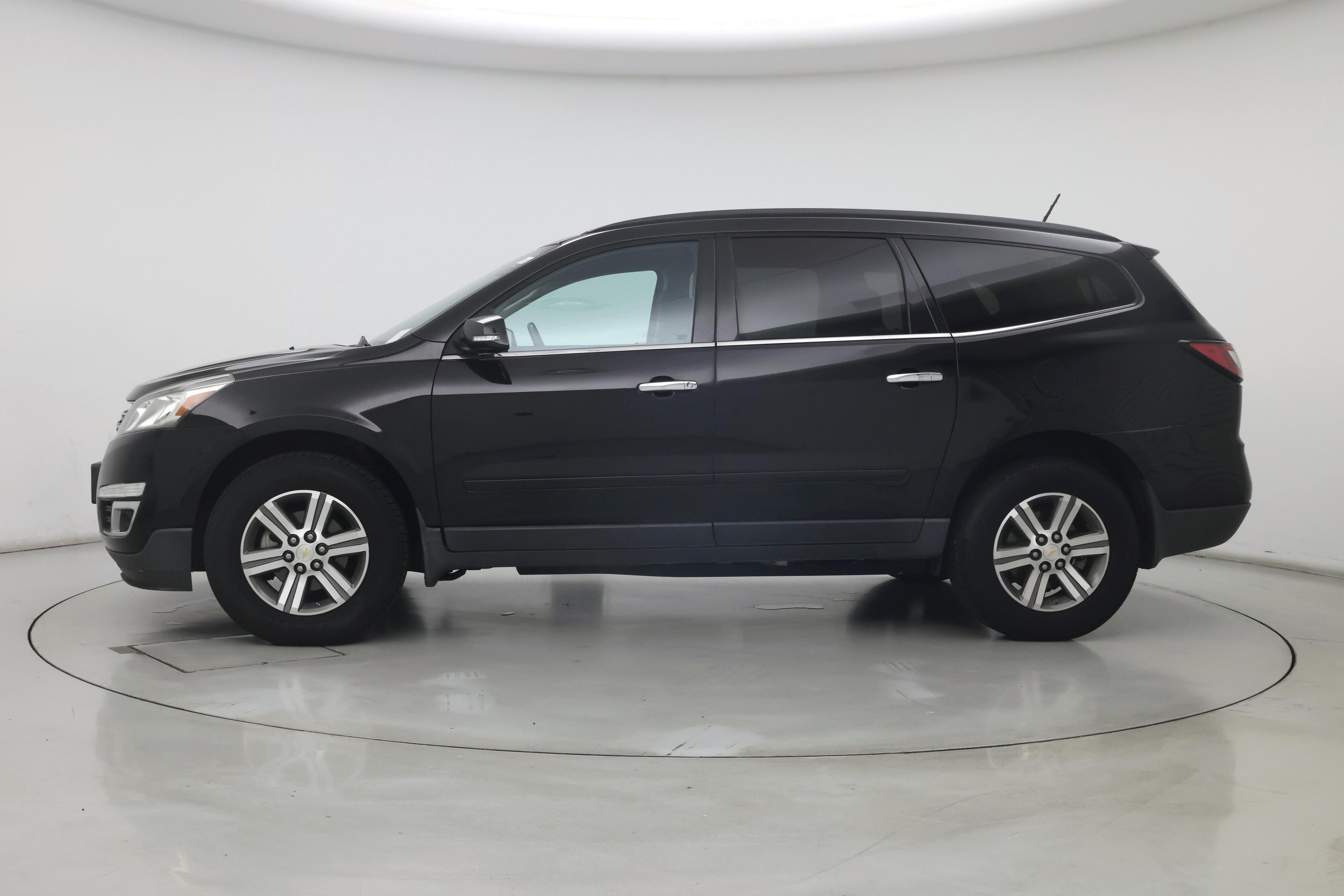 Thumbnail: 2016 Chevrolet Traverse - 3